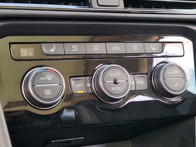 2024 Volkswagen Taos SEL