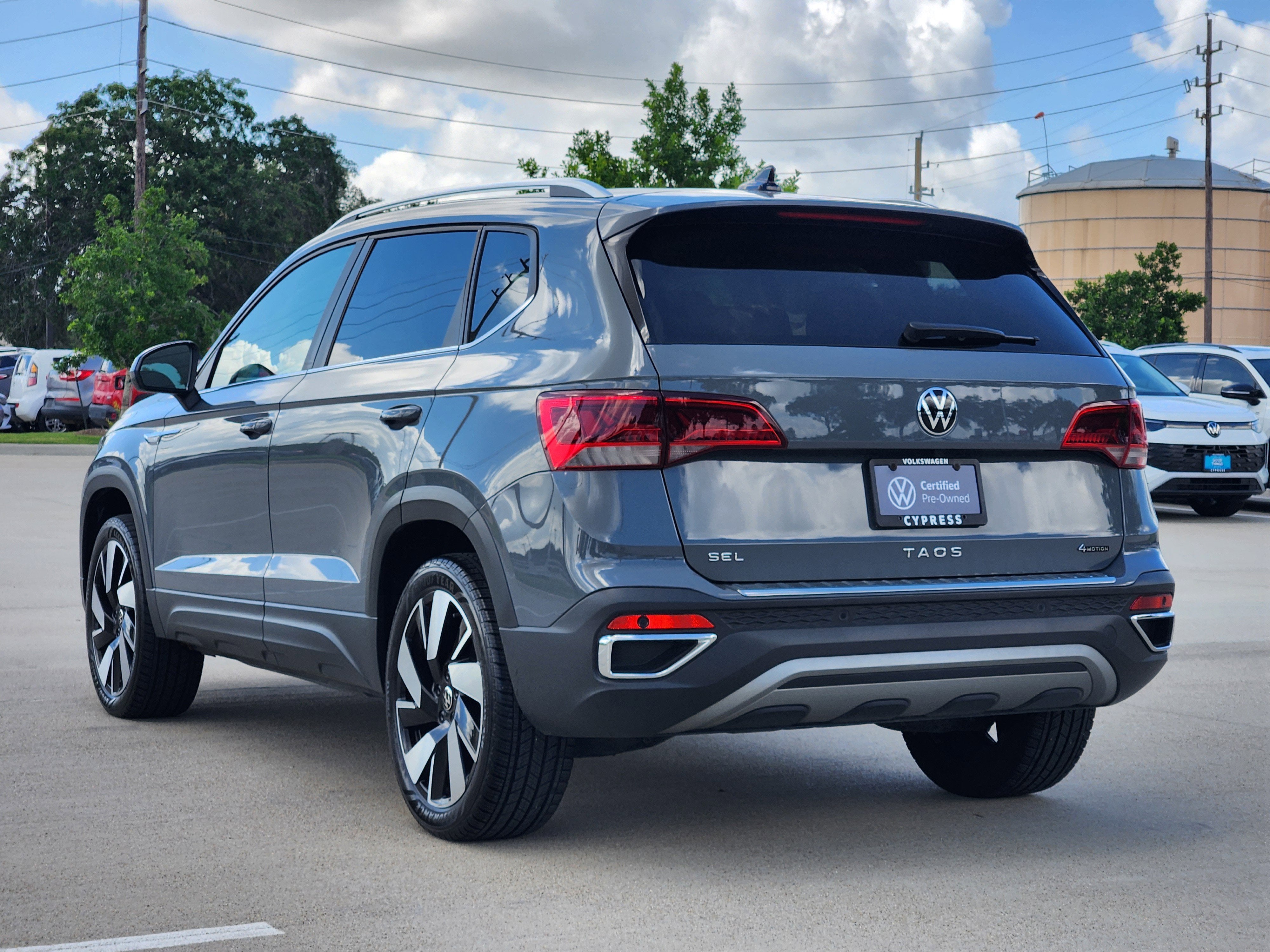 2024 Volkswagen Taos SEL