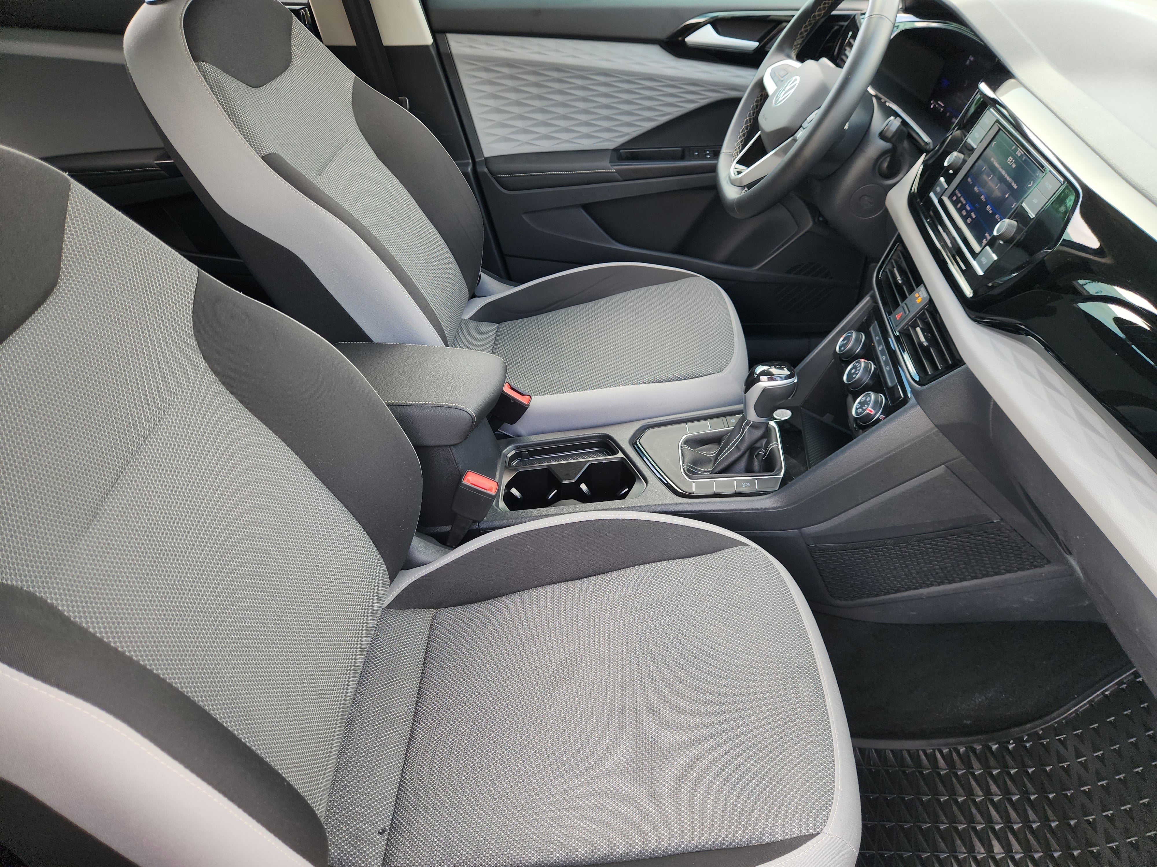 2024 Volkswagen Taos S