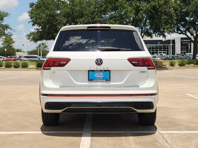 2022 Volkswagen Tiguan SE R-Line Black