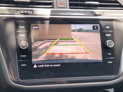 2023 Volkswagen Tiguan SE R-Line Black