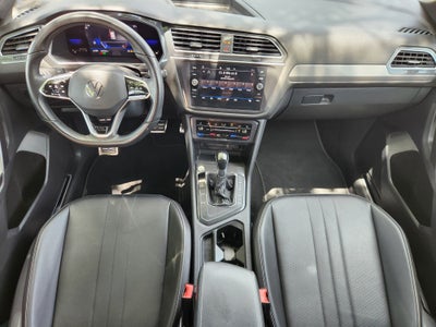 2023 Volkswagen Tiguan SE R-Line Black