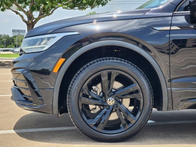 2023 Volkswagen Tiguan SE R-Line Black