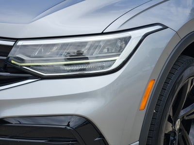 2023 Volkswagen Tiguan SE R-Line Black