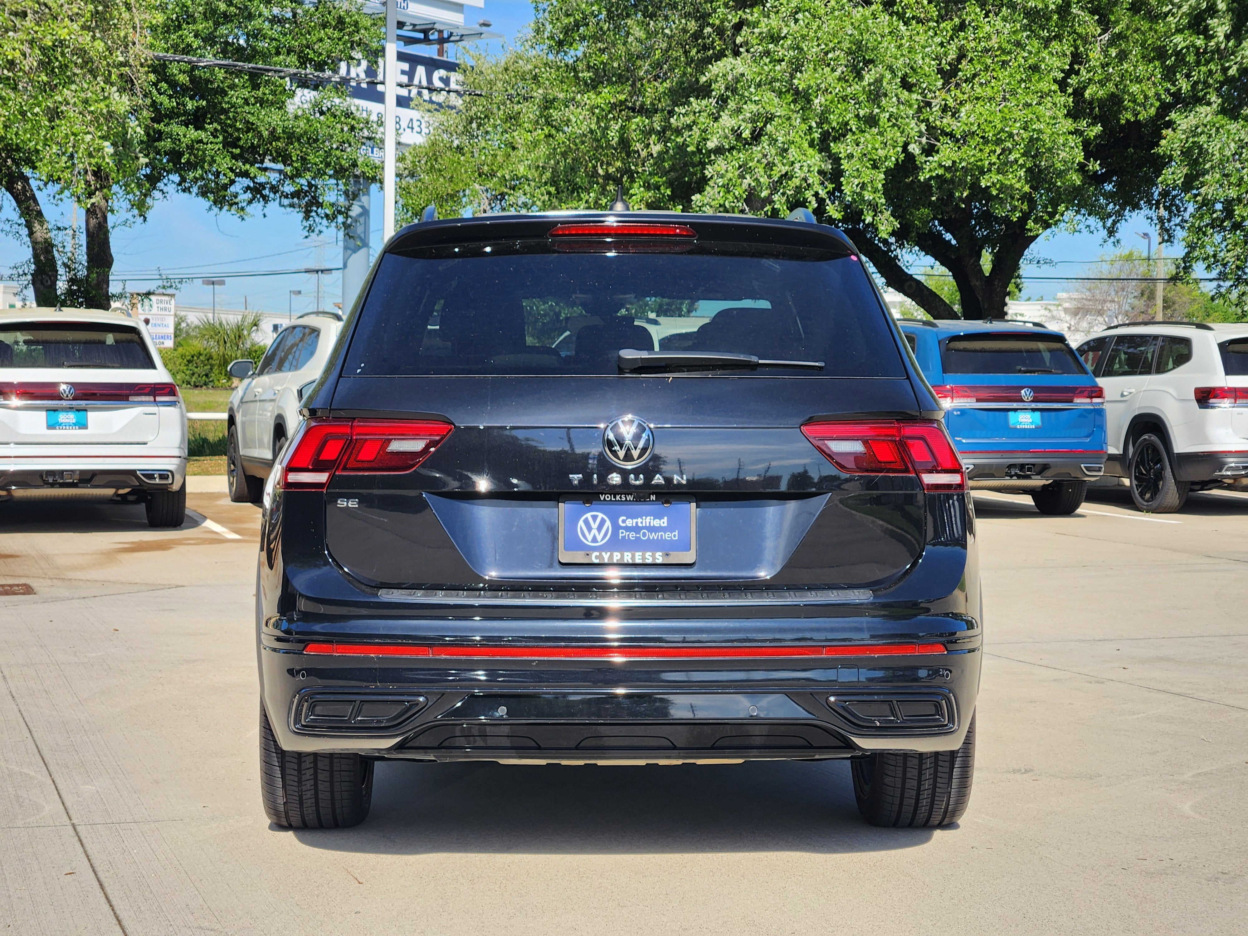 2023 Volkswagen Tiguan SE R-Line Black