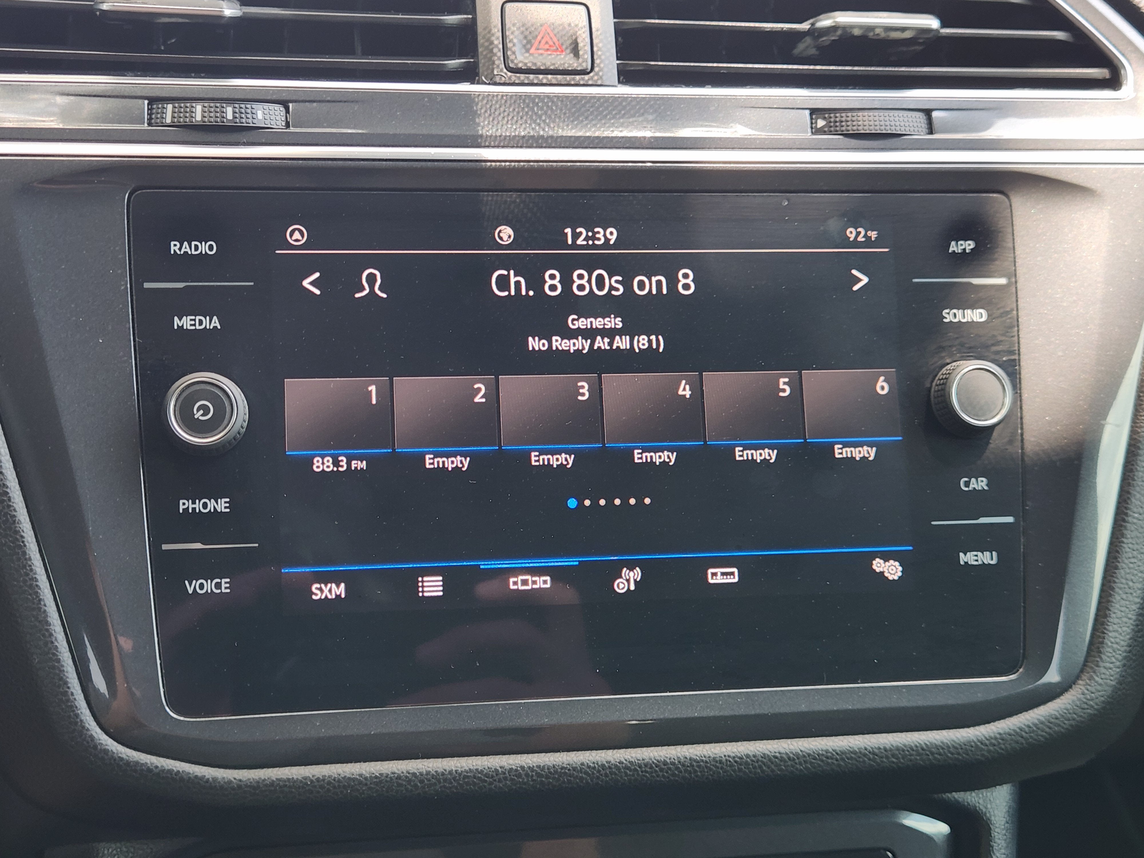2023 Volkswagen Tiguan SE R-Line Black