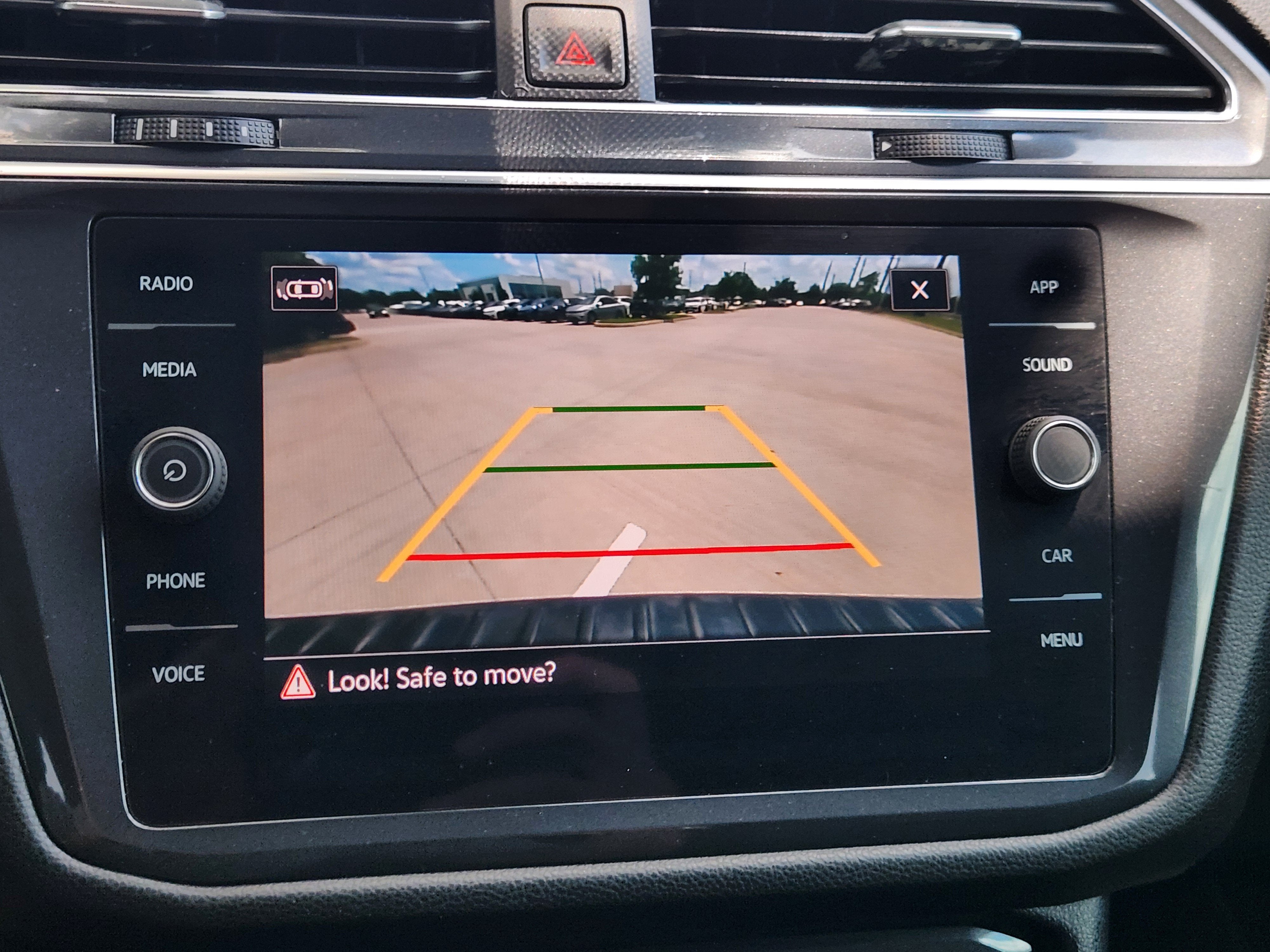 2023 Volkswagen Tiguan SE R-Line Black