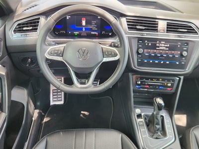 2023 Volkswagen Tiguan SE R-Line Black