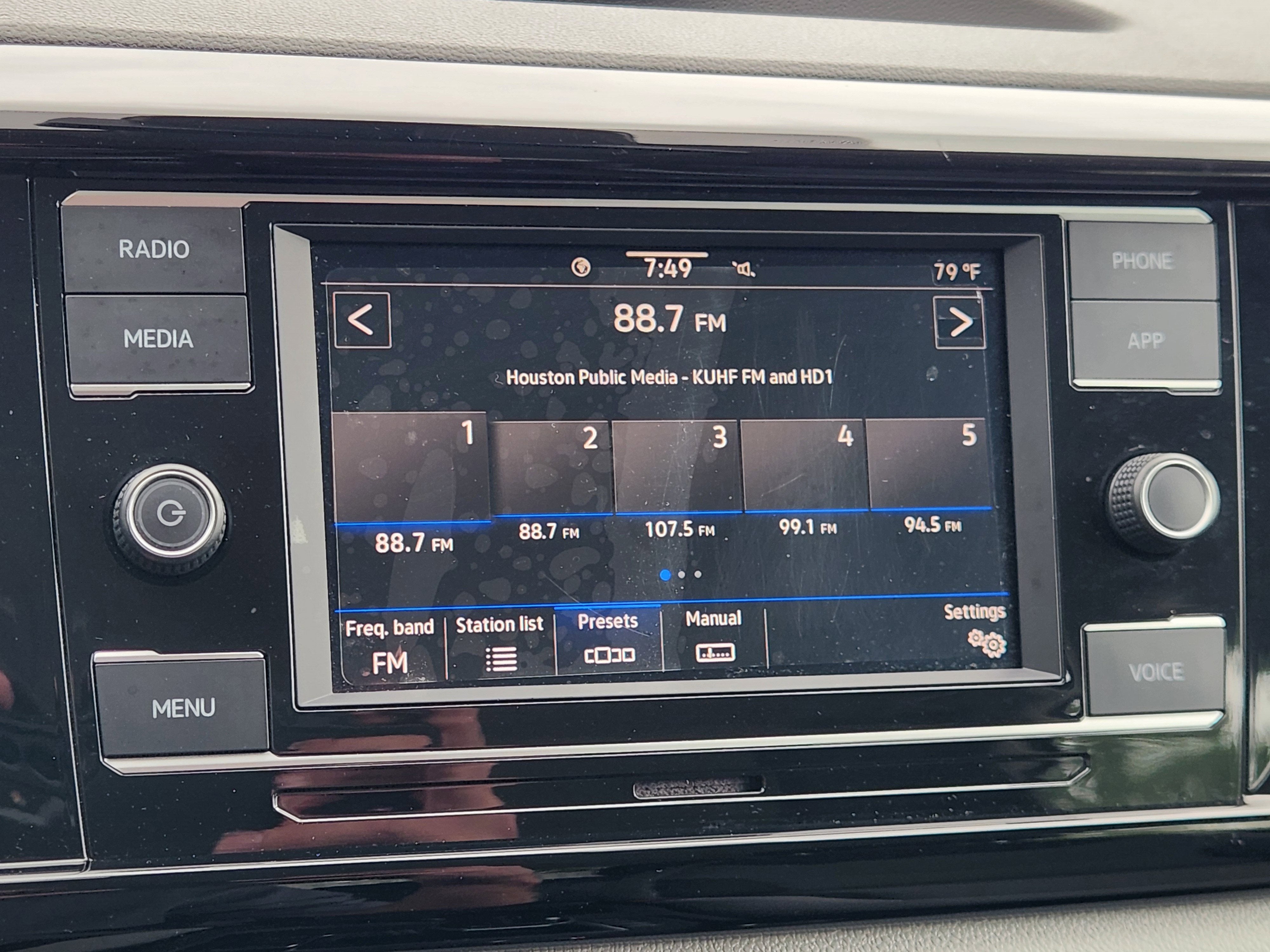 2022 Volkswagen Taos S