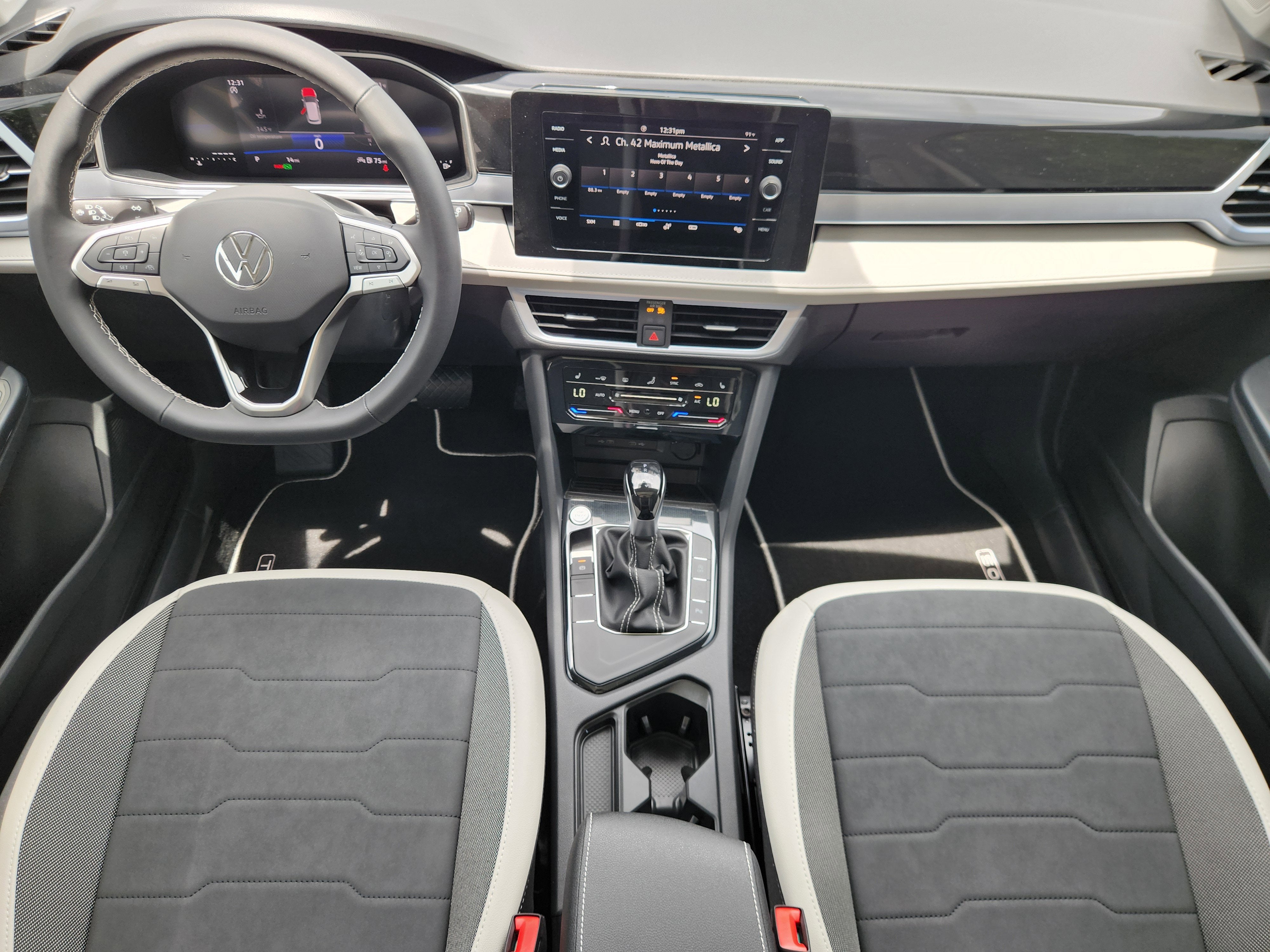 2026 Volkswagen Taos SE