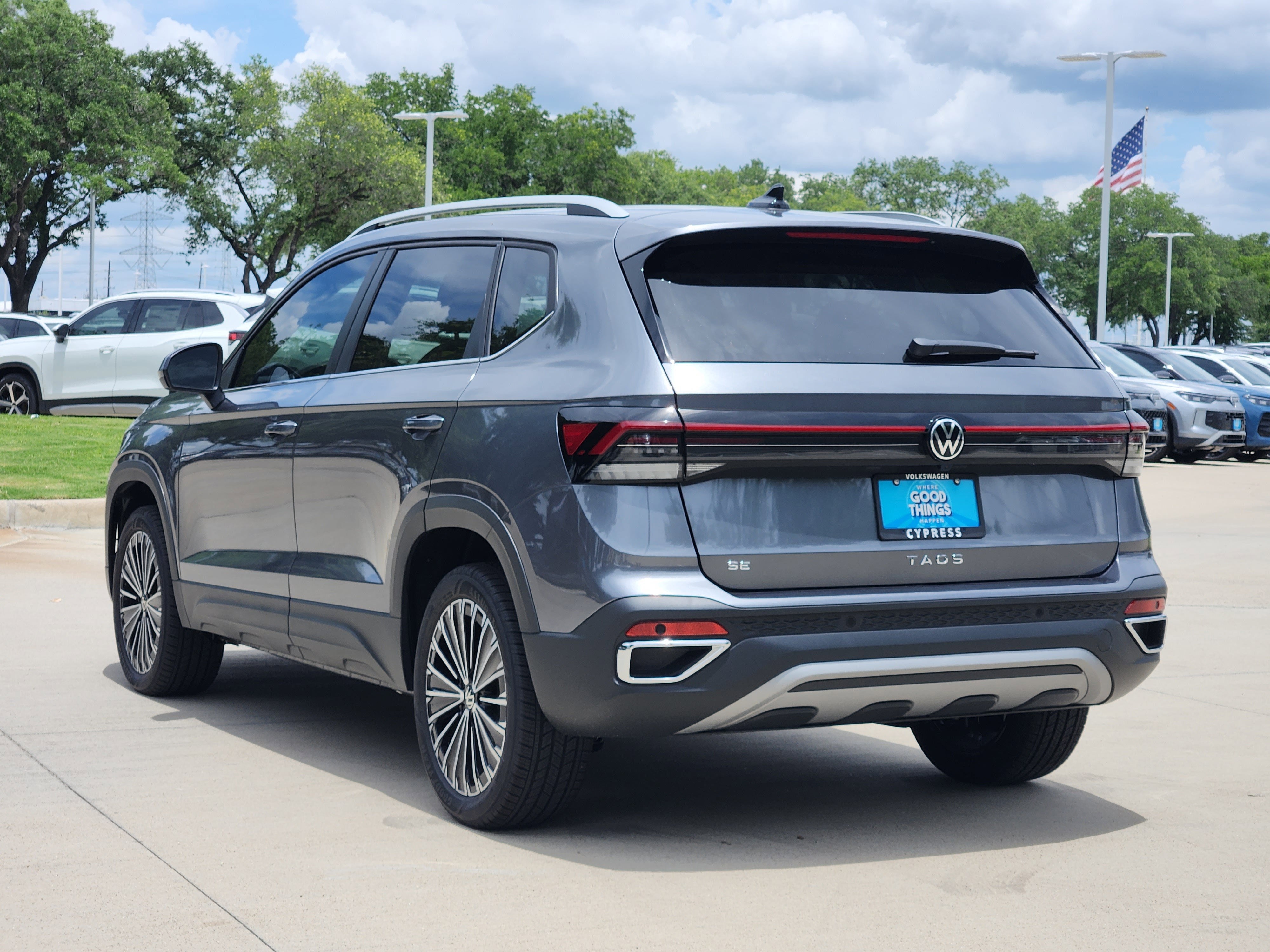 2026 Volkswagen Taos SE