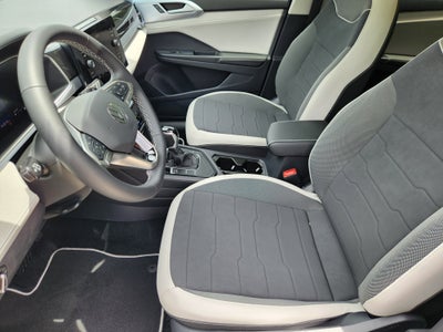 2026 Volkswagen Taos SE