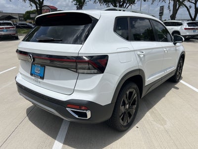 2025 Volkswagen Taos SE