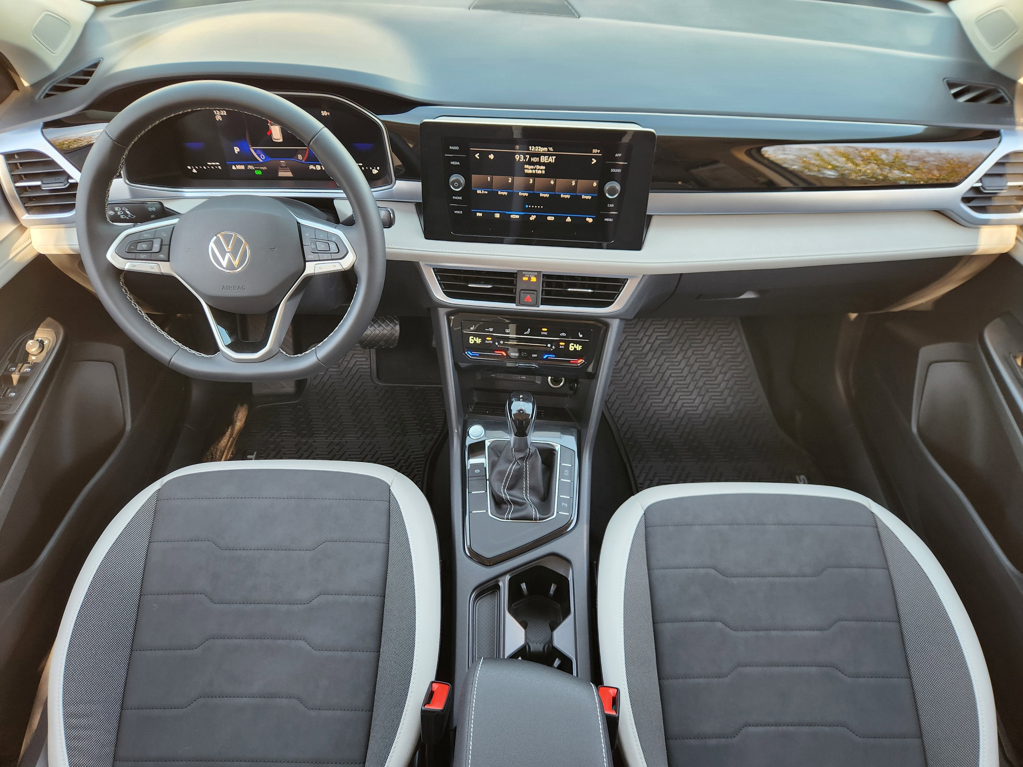 2026 Volkswagen Taos SE