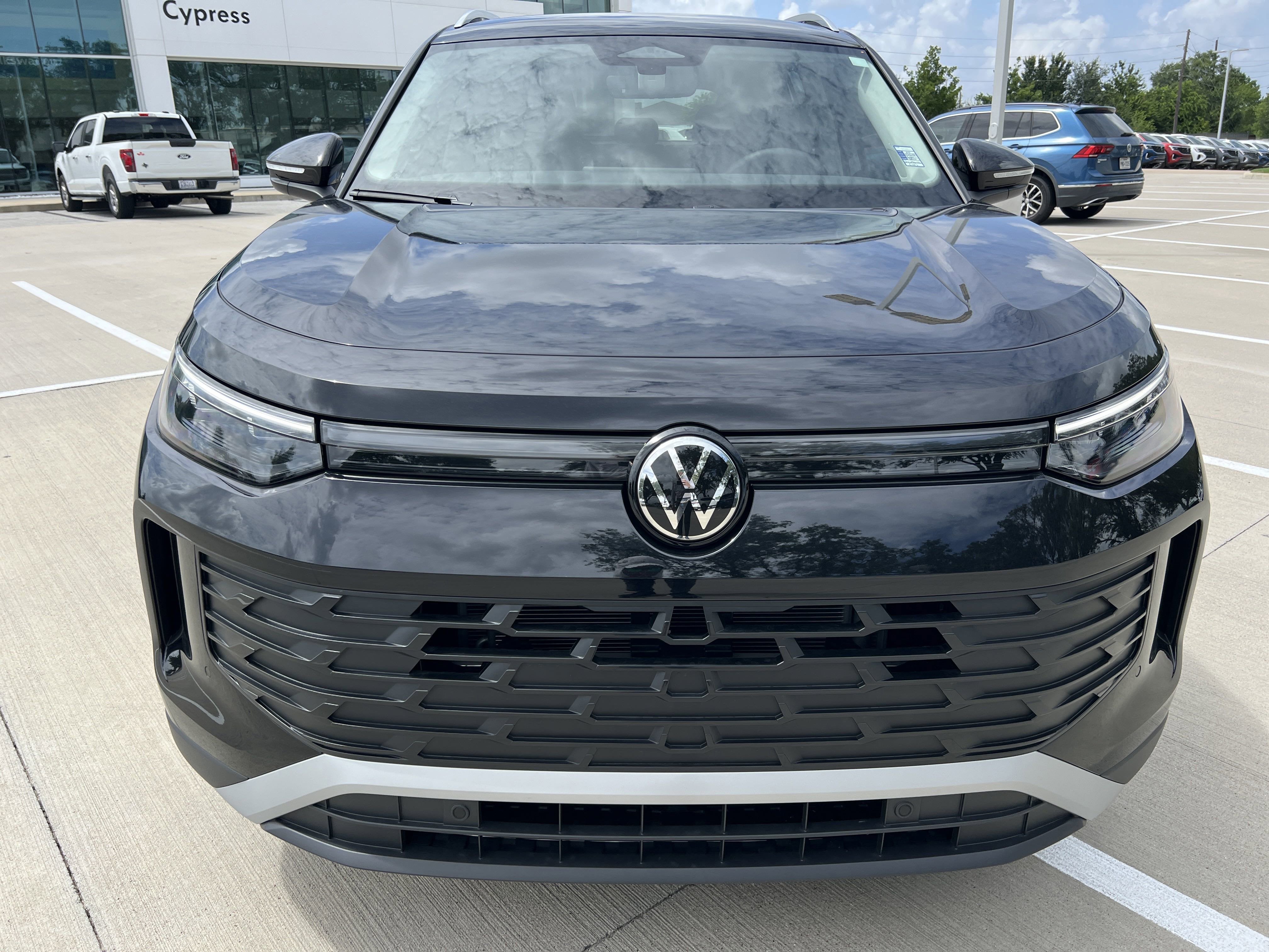 2025 Volkswagen Tiguan SE