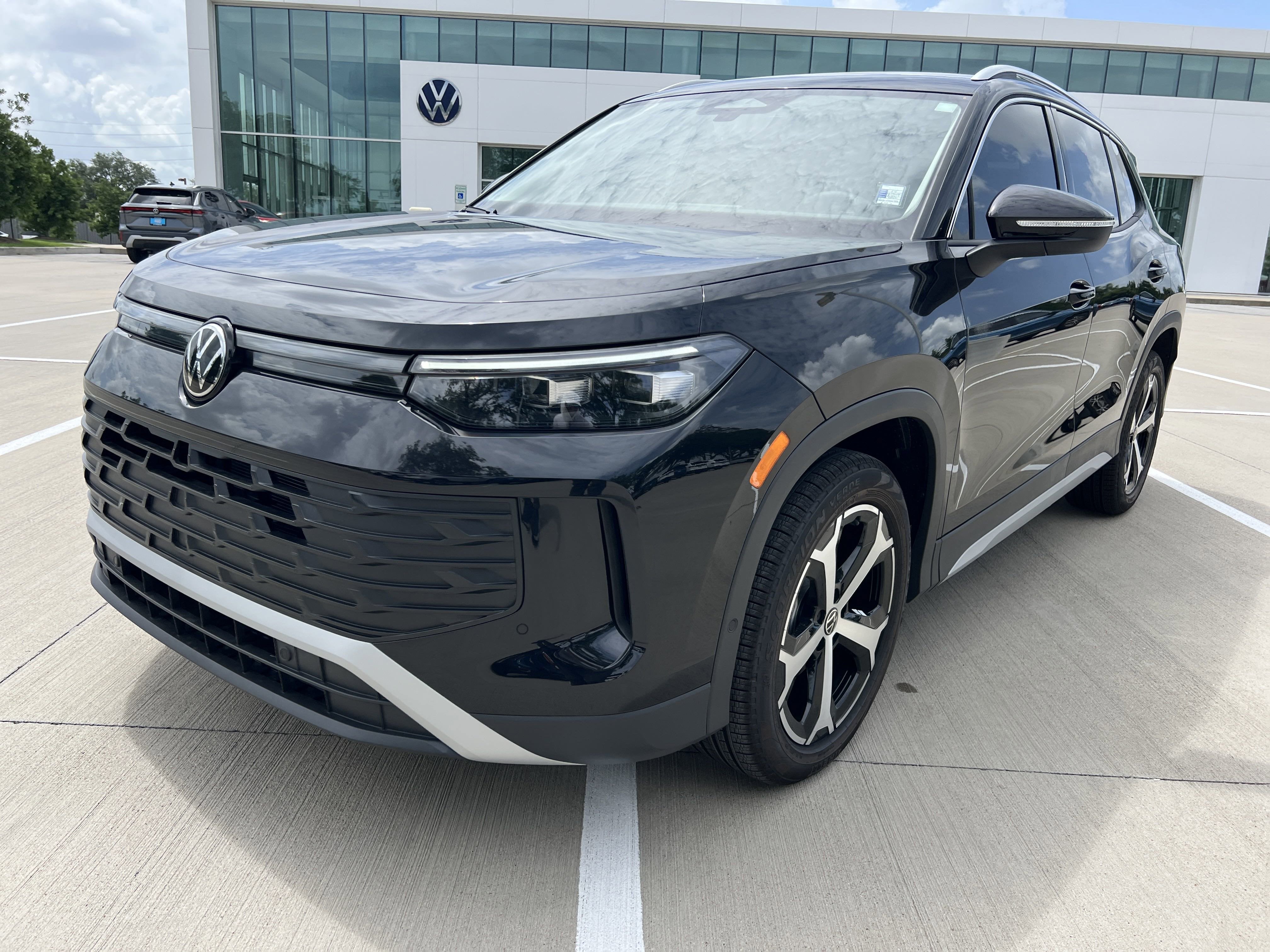 2025 Volkswagen Tiguan SE