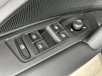 2025 Volkswagen Tiguan SE