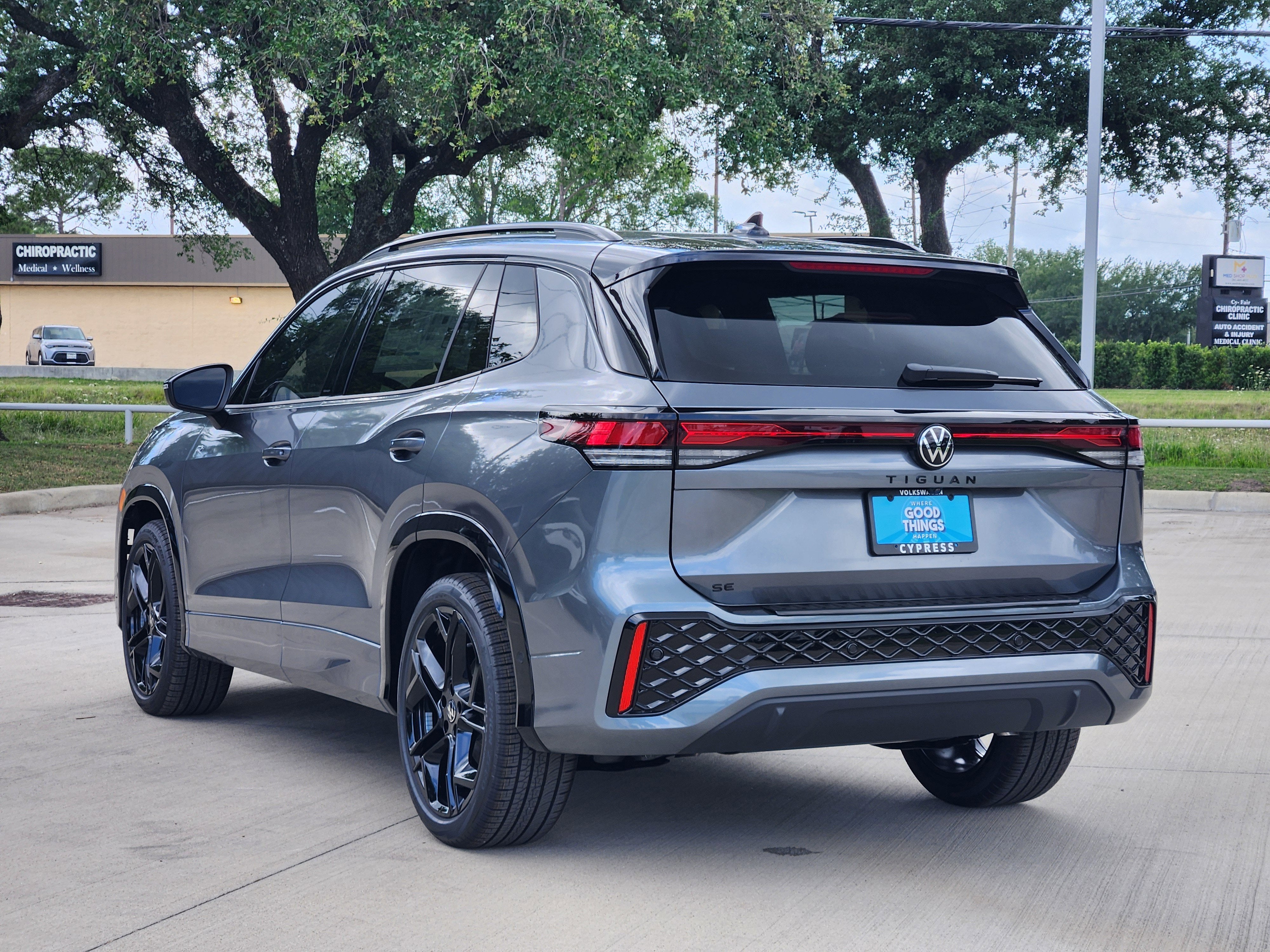 2026 Volkswagen Tiguan SE R-Line Black