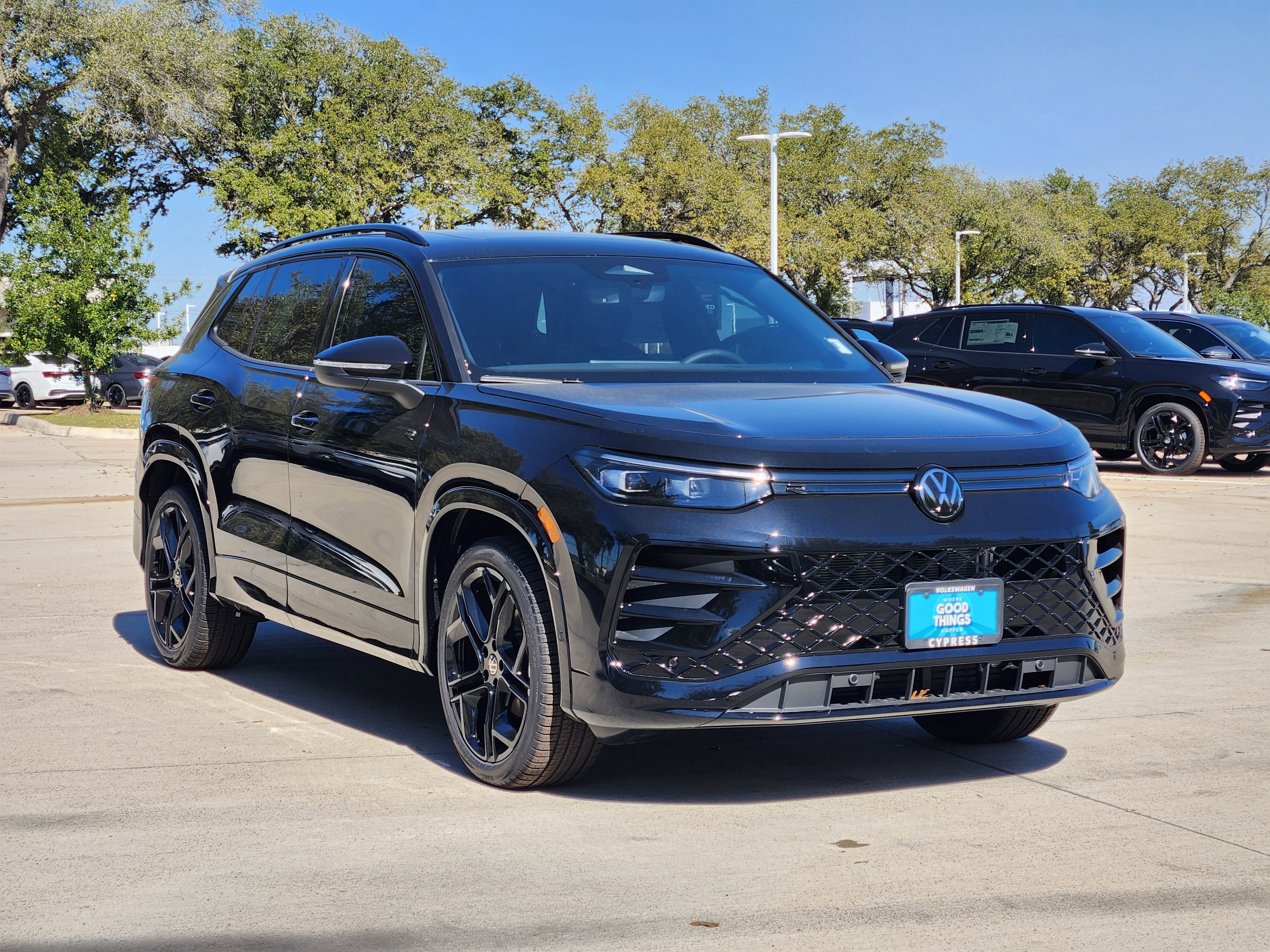 2026 Volkswagen Tiguan SE R-Line Black