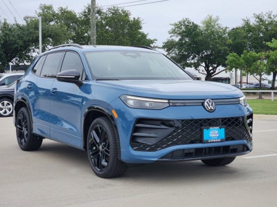 2026 Volkswagen Tiguan SE R-Line Black