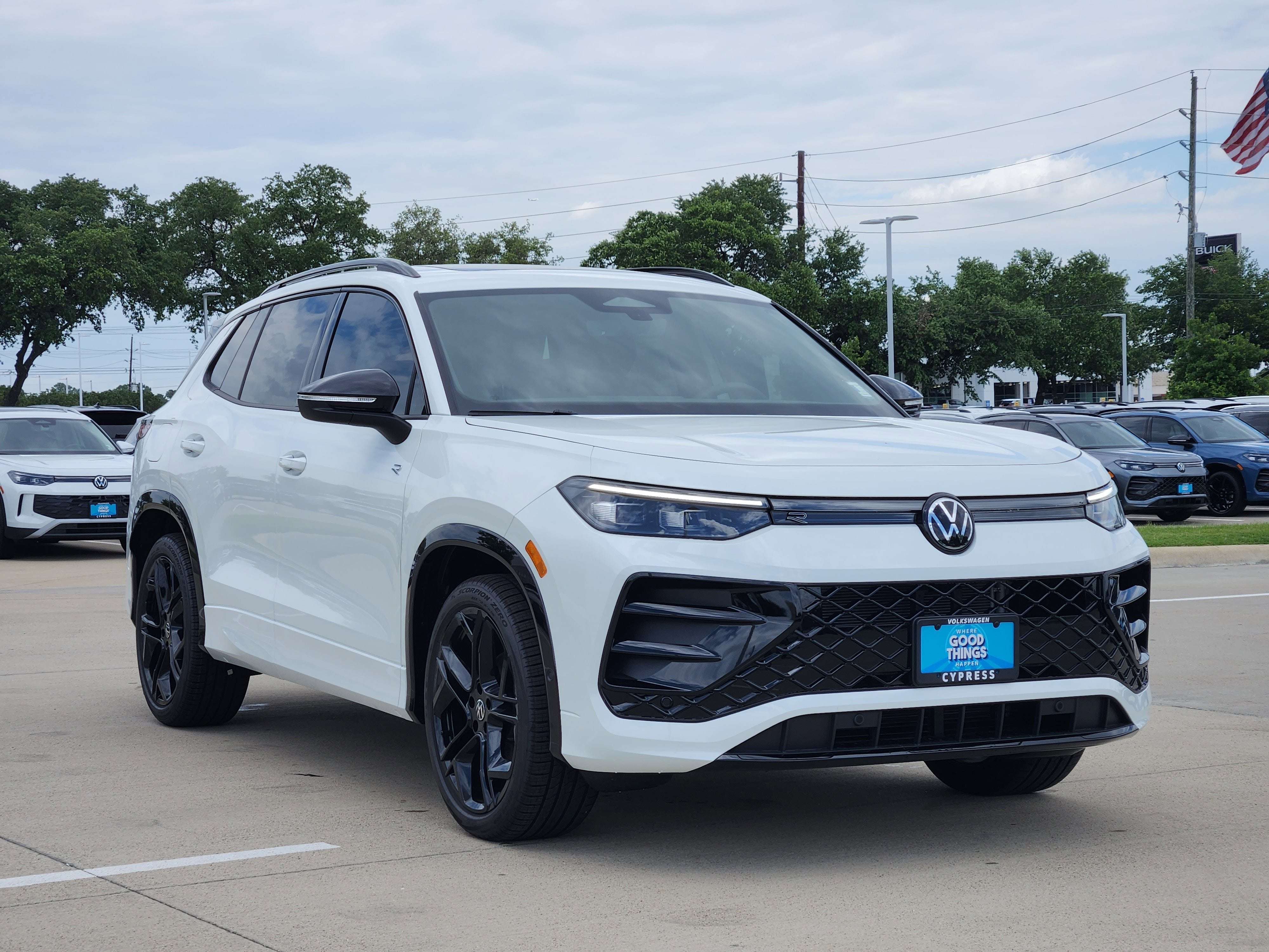 2026 Volkswagen Tiguan SE R-Line Black