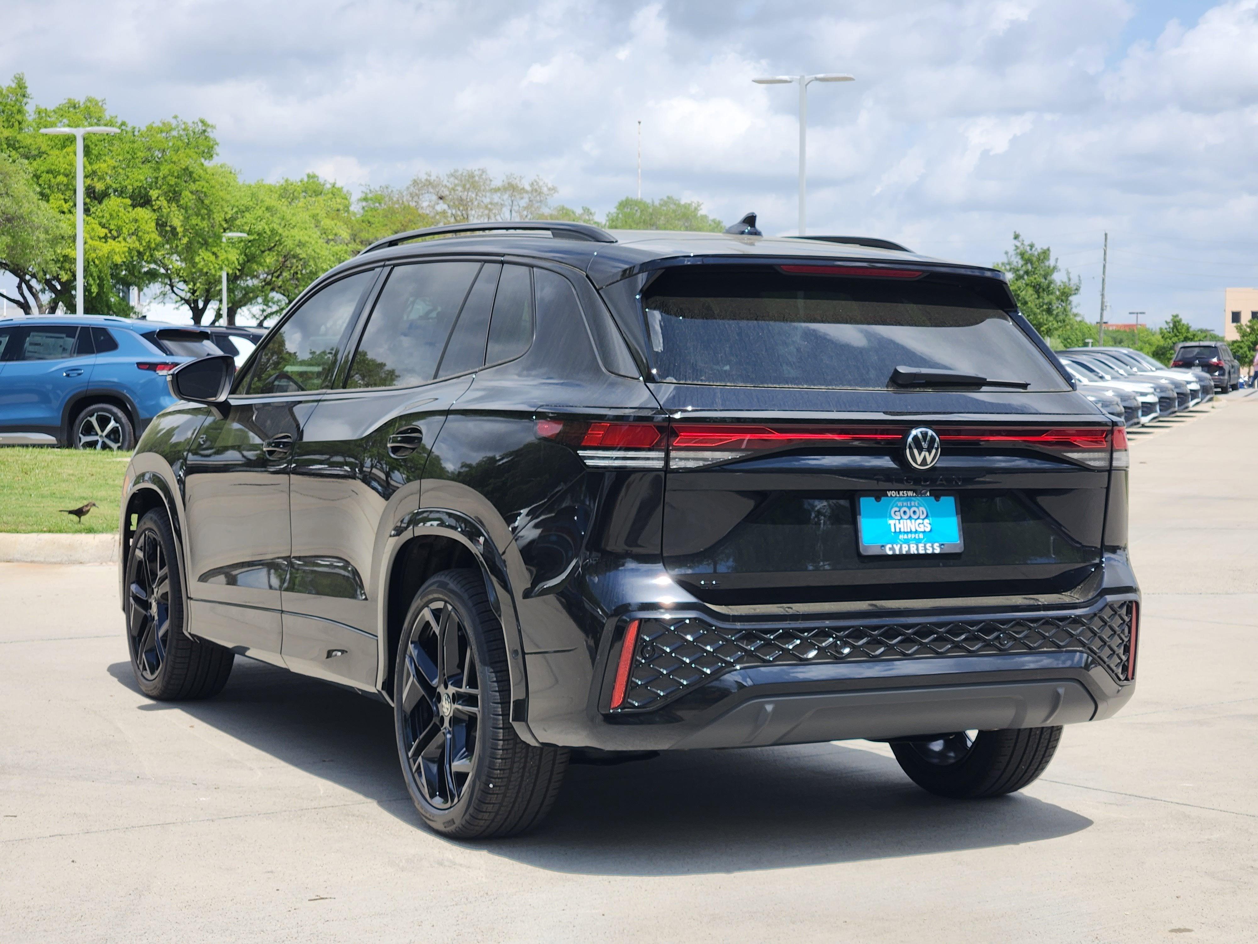 2026 Volkswagen Tiguan SE R-Line Black
