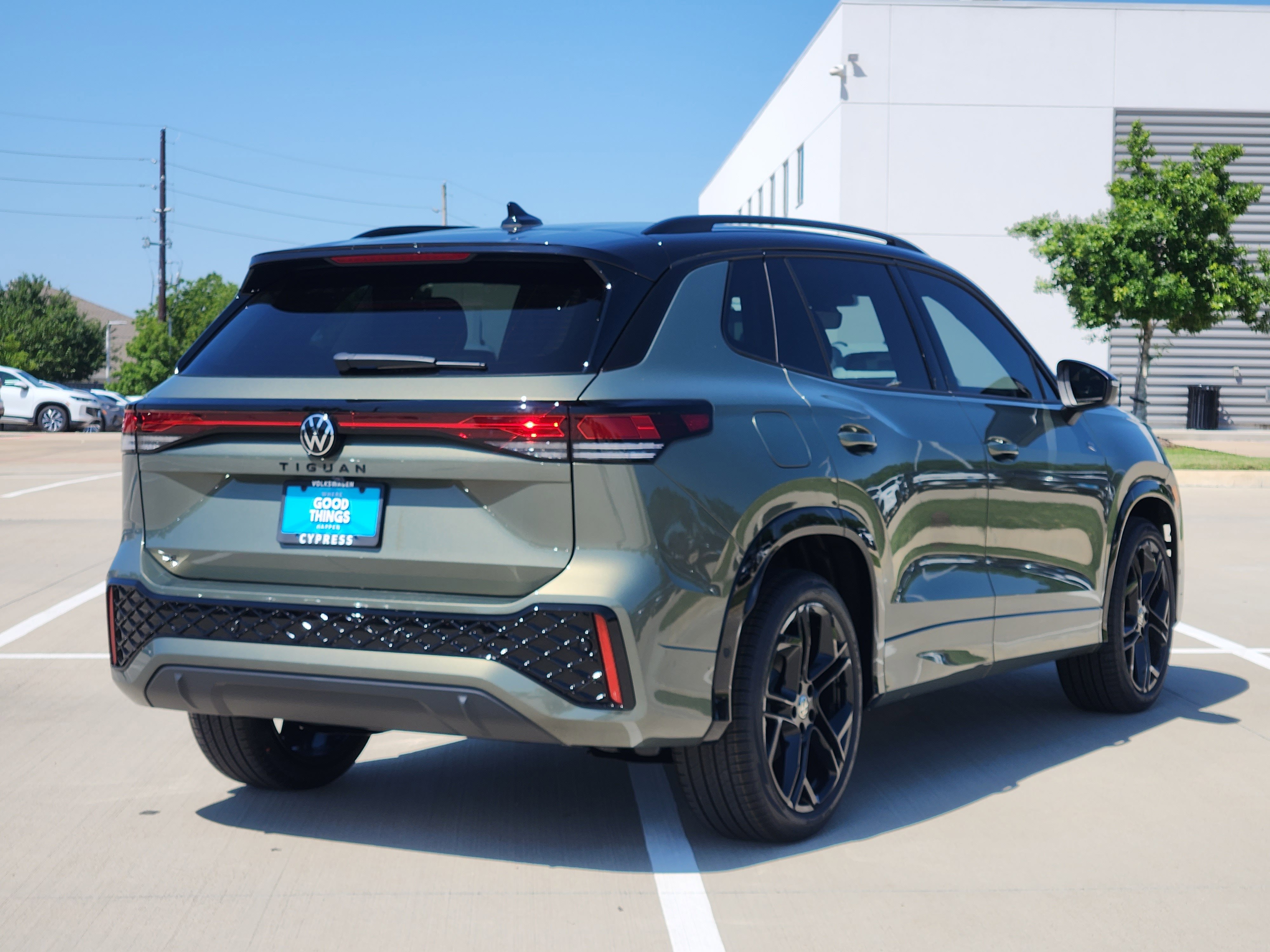 2026 Volkswagen Tiguan SE R-Line Black