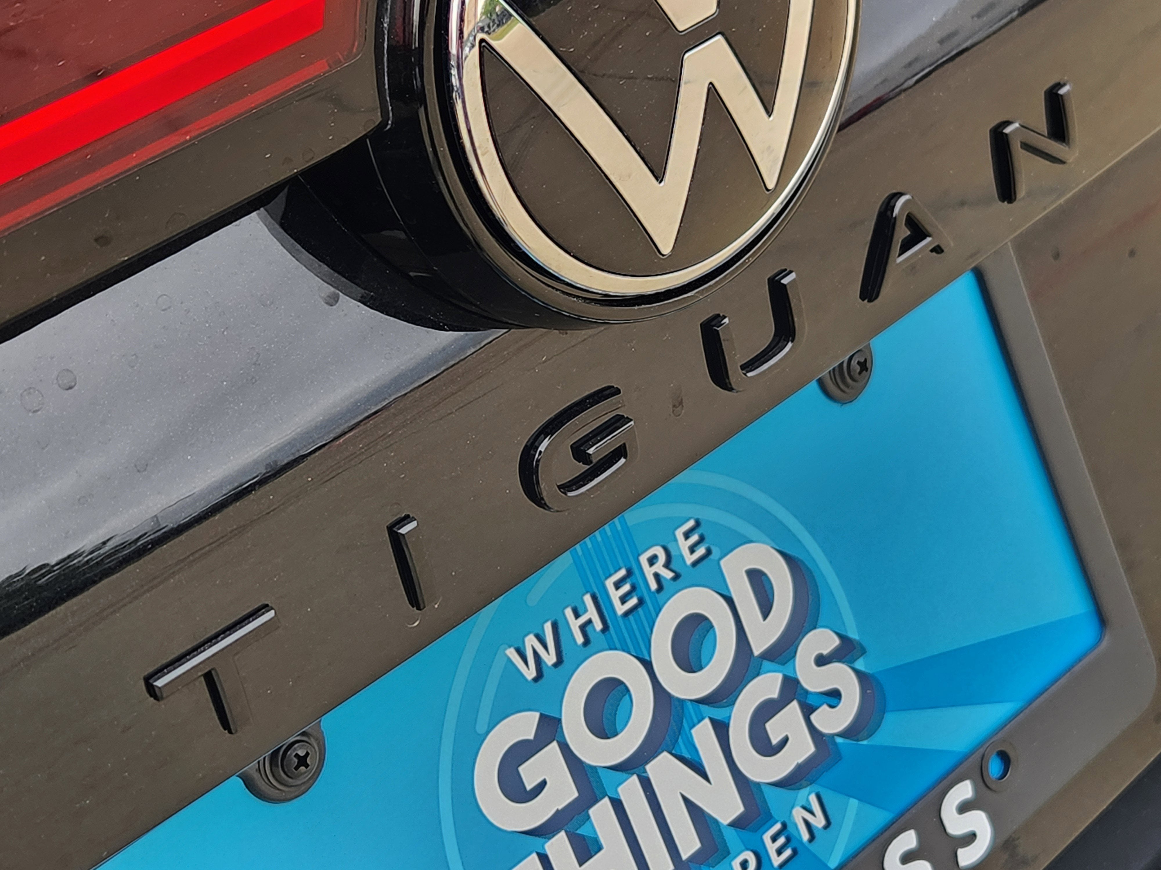 2026 Volkswagen Tiguan SE R-Line Black