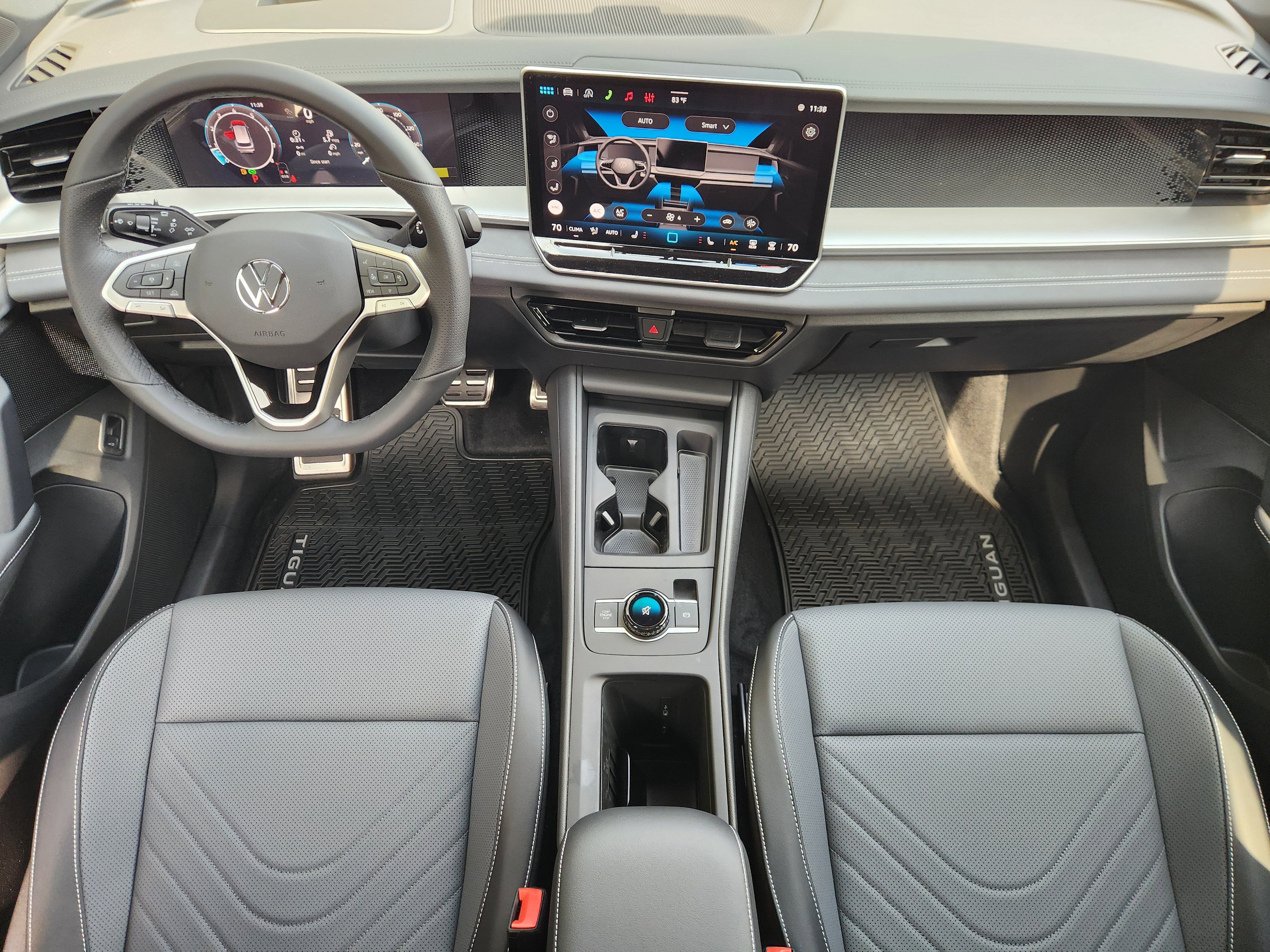 2026 Volkswagen Tiguan SE R-Line Black