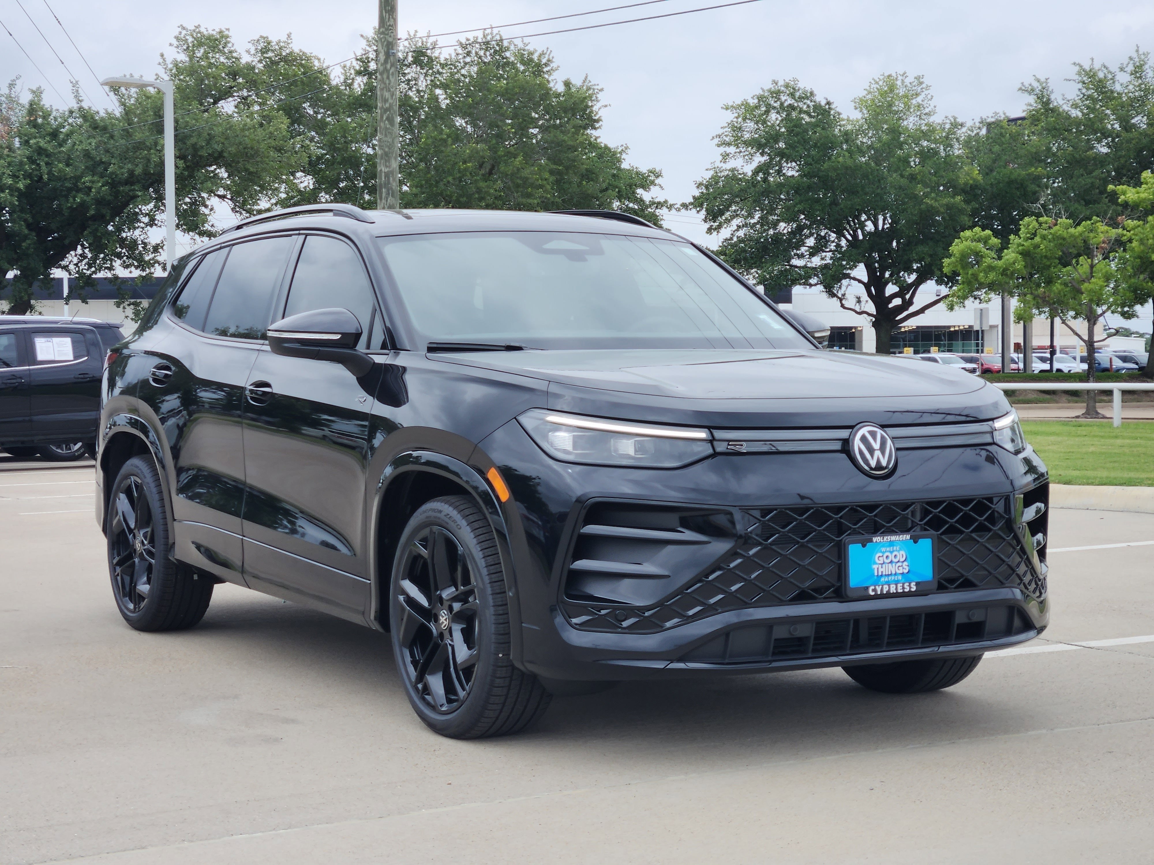 2026 Volkswagen Tiguan SE R-Line Black