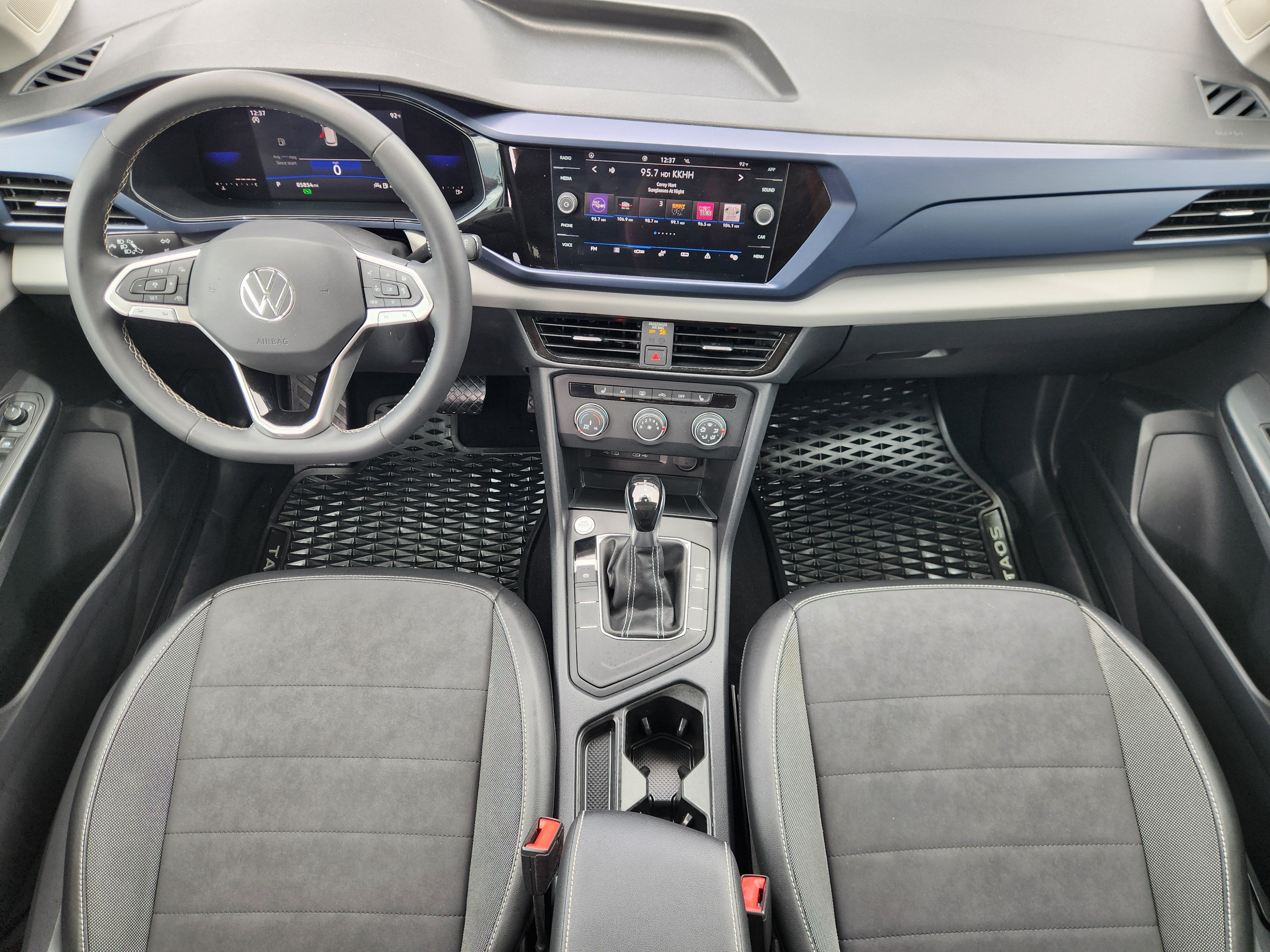 2022 Volkswagen Taos SE