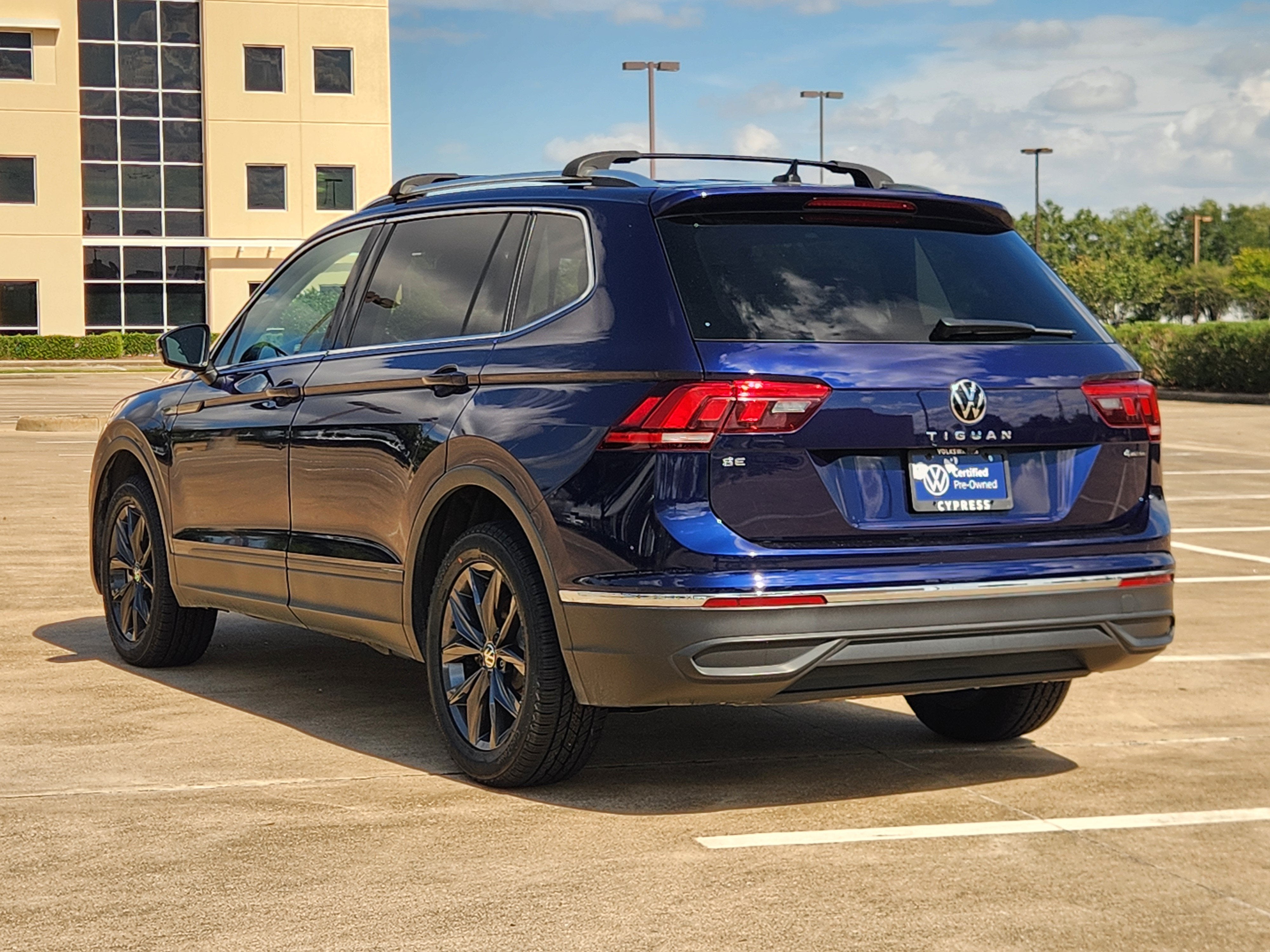 2023 Volkswagen Tiguan SE
