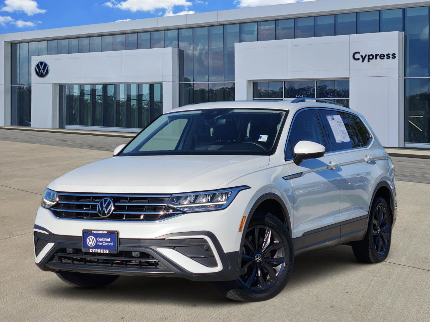 2023 Volkswagen Tiguan SE