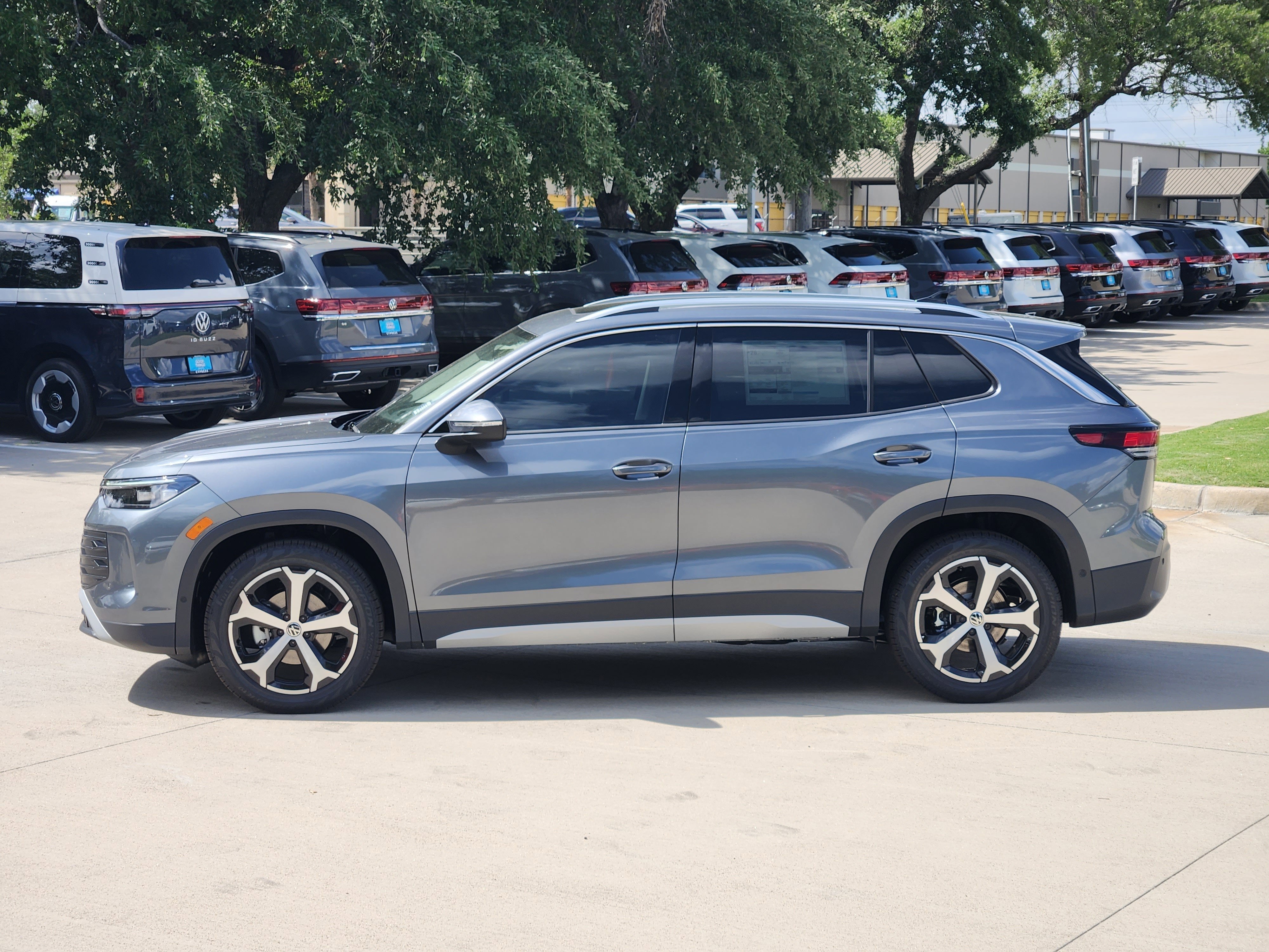 2026 Volkswagen Tiguan SE