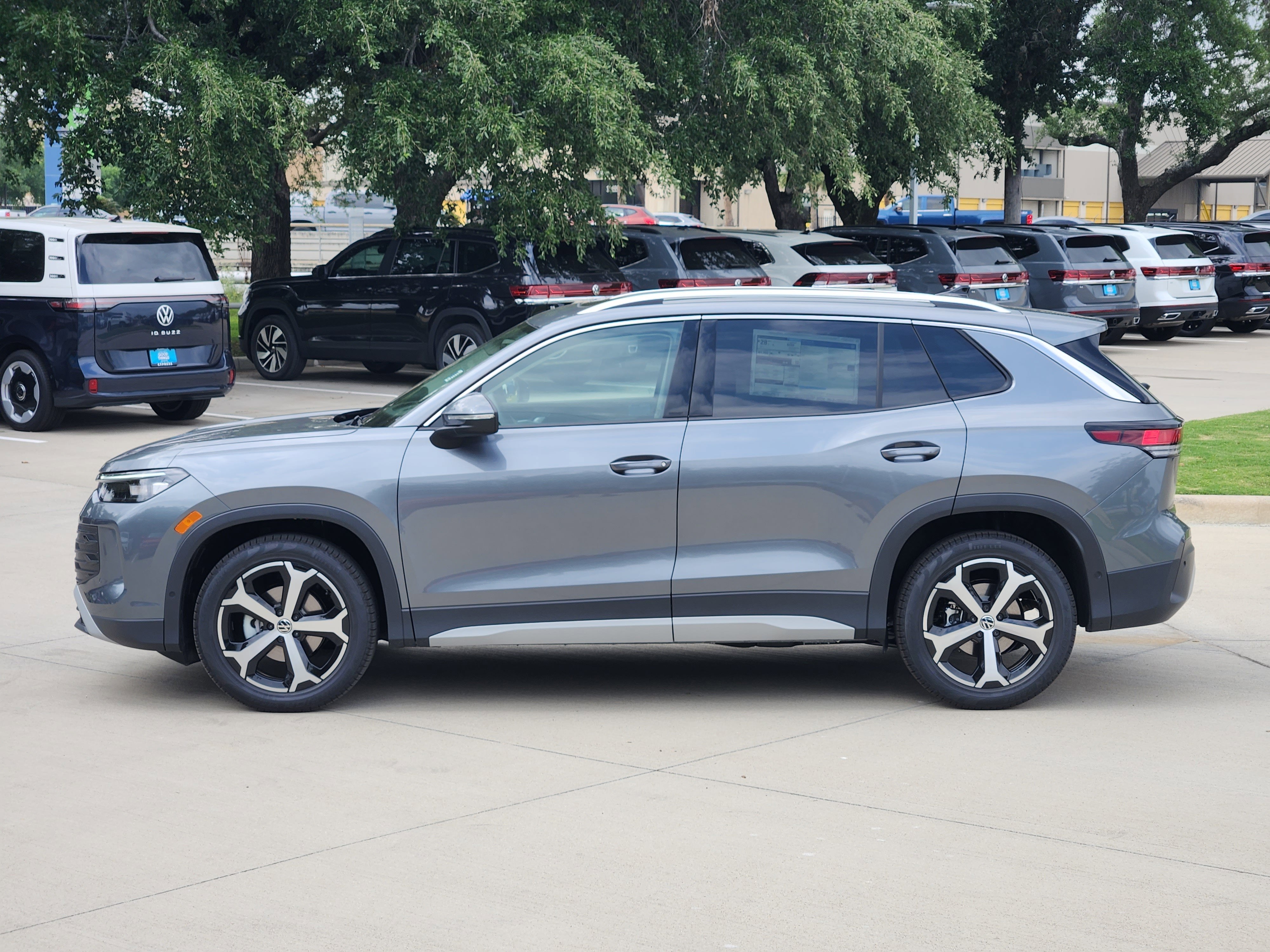 2026 Volkswagen Tiguan SE