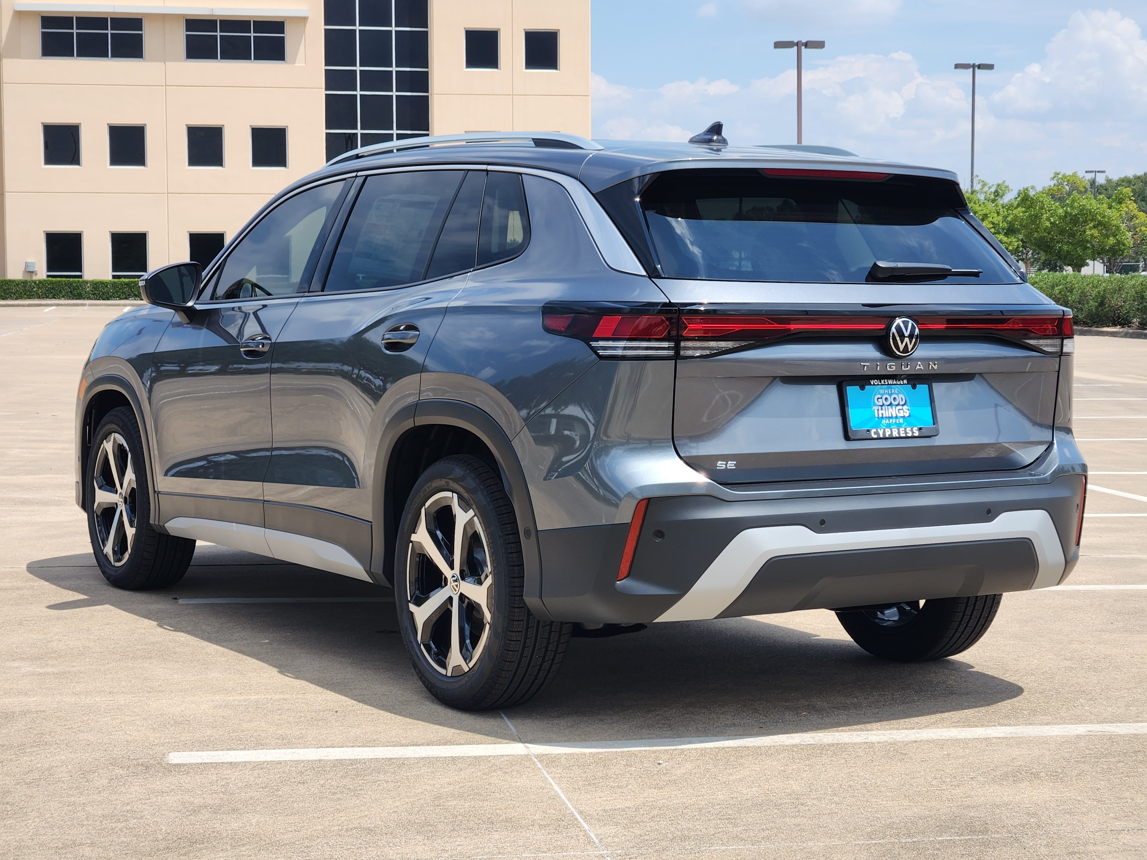 2026 Volkswagen Tiguan SE