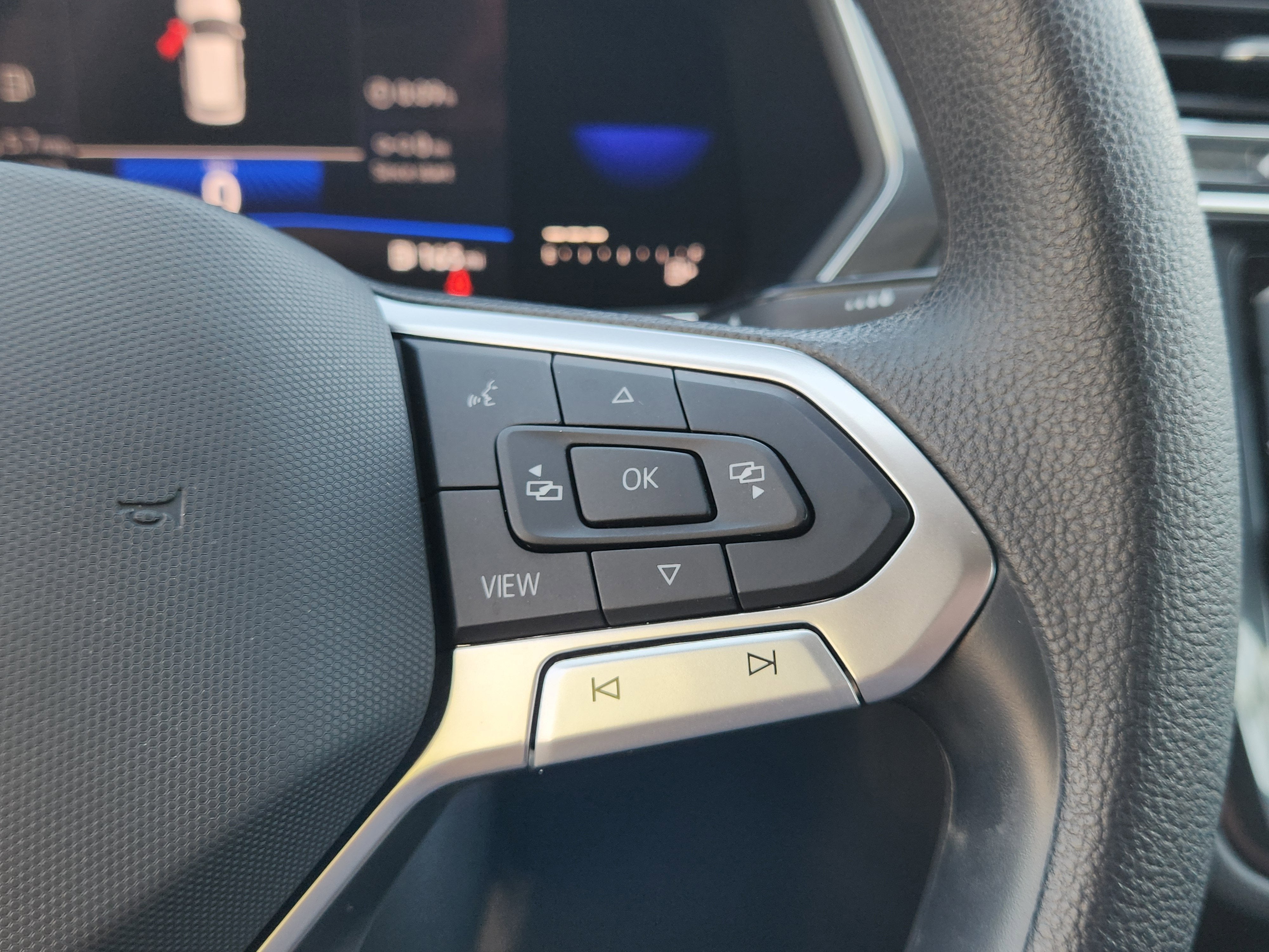 2023 Volkswagen Tiguan S