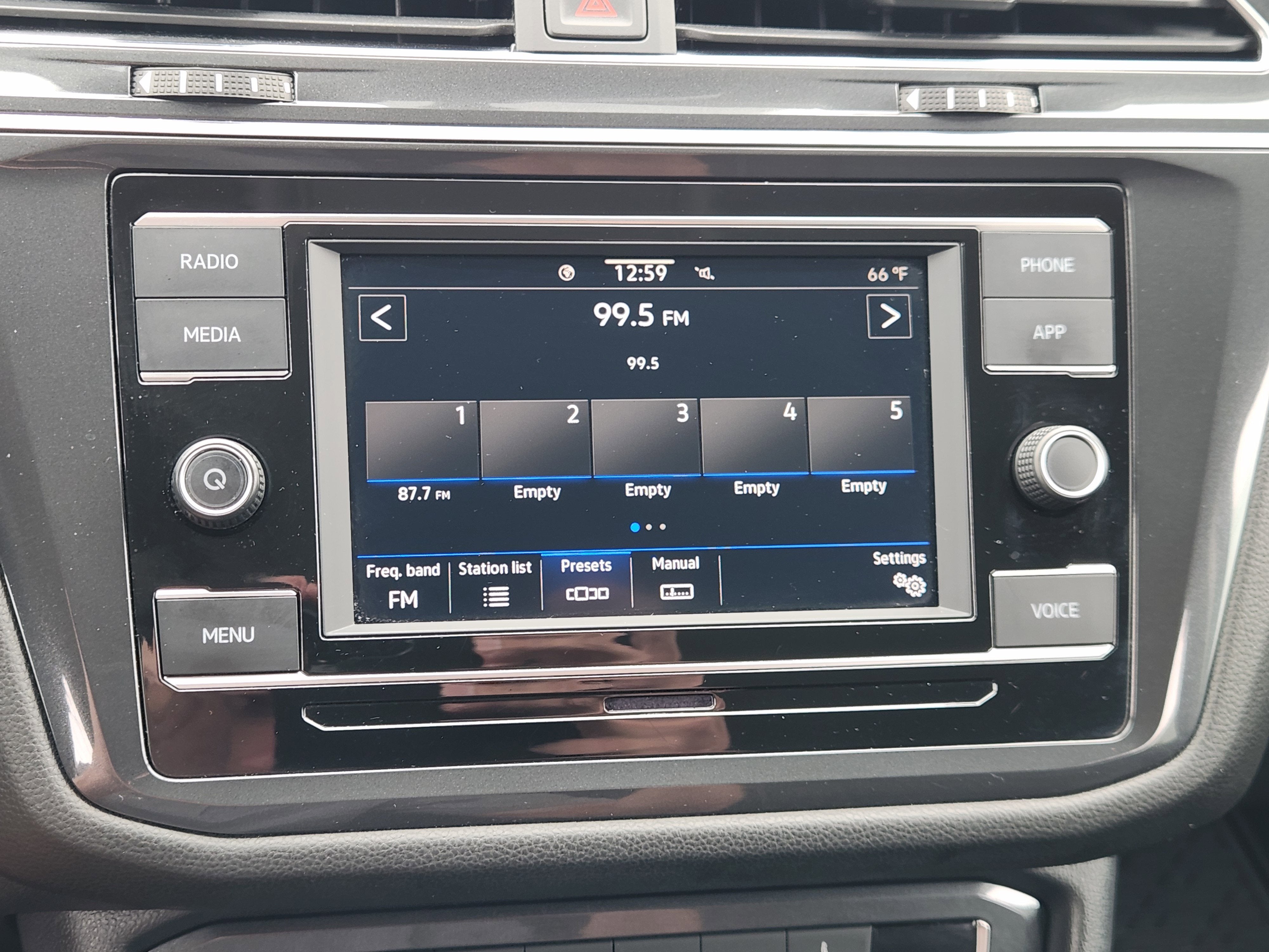2023 Volkswagen Tiguan S