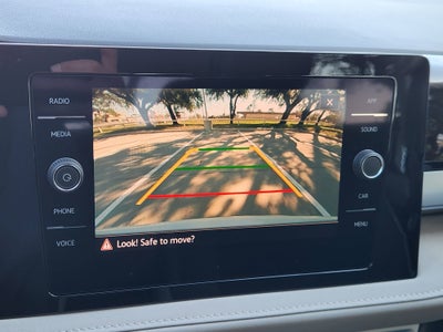 2026 Volkswagen Taos SE