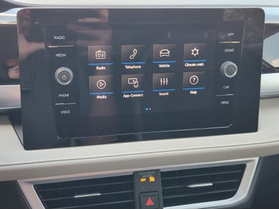 2026 Volkswagen Taos SE