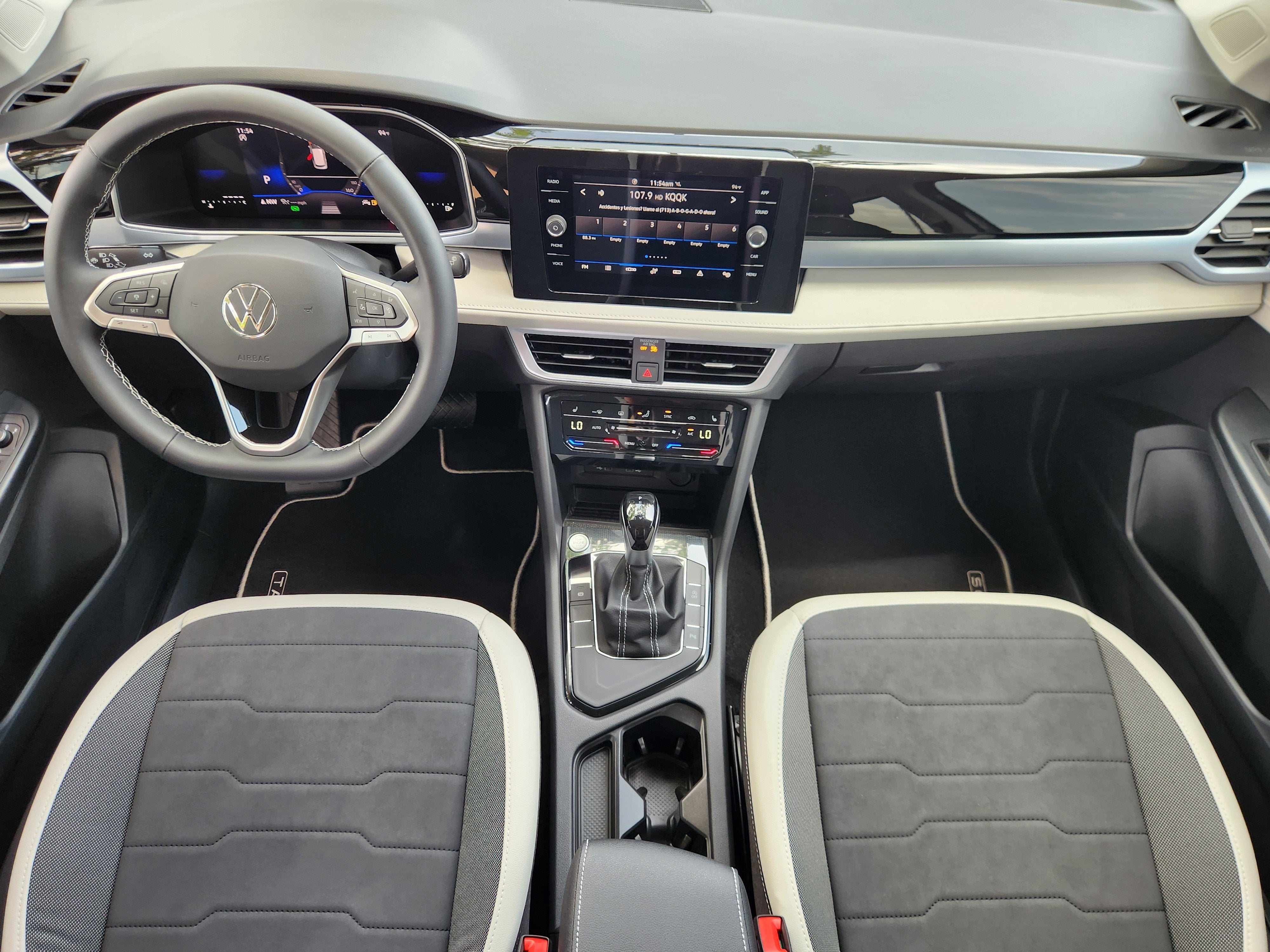 2026 Volkswagen Taos SE