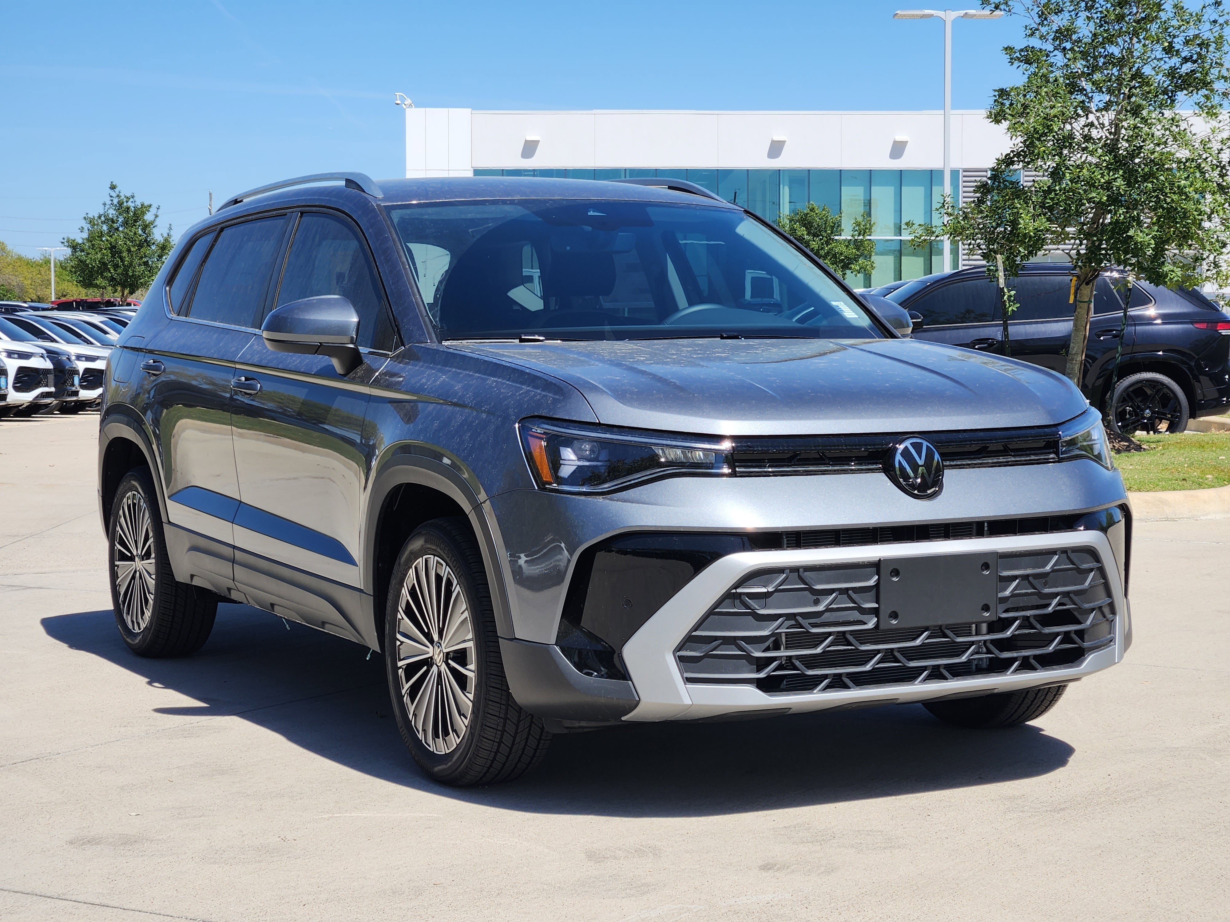 2026 Volkswagen Taos SE