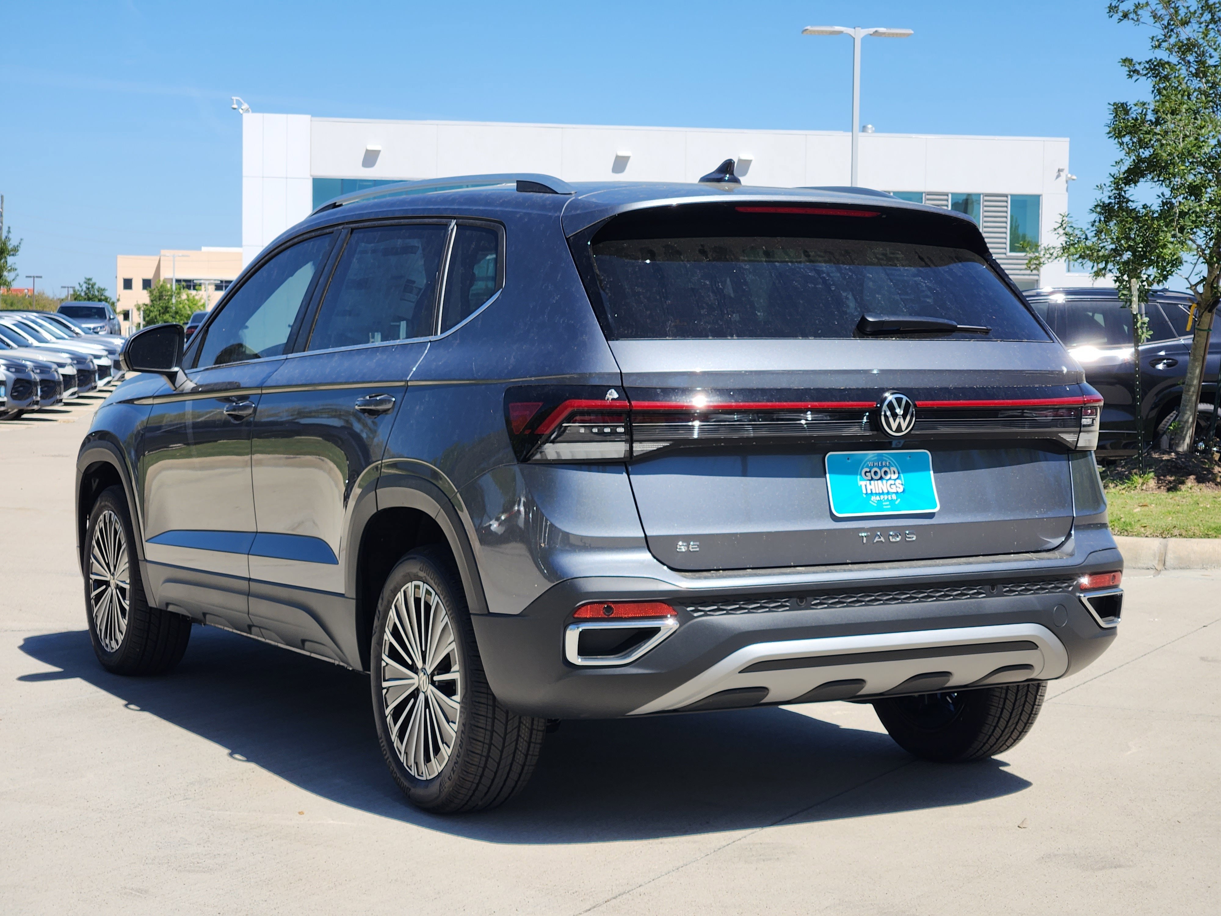 2026 Volkswagen Taos SE