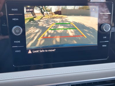 2026 Volkswagen Taos SE