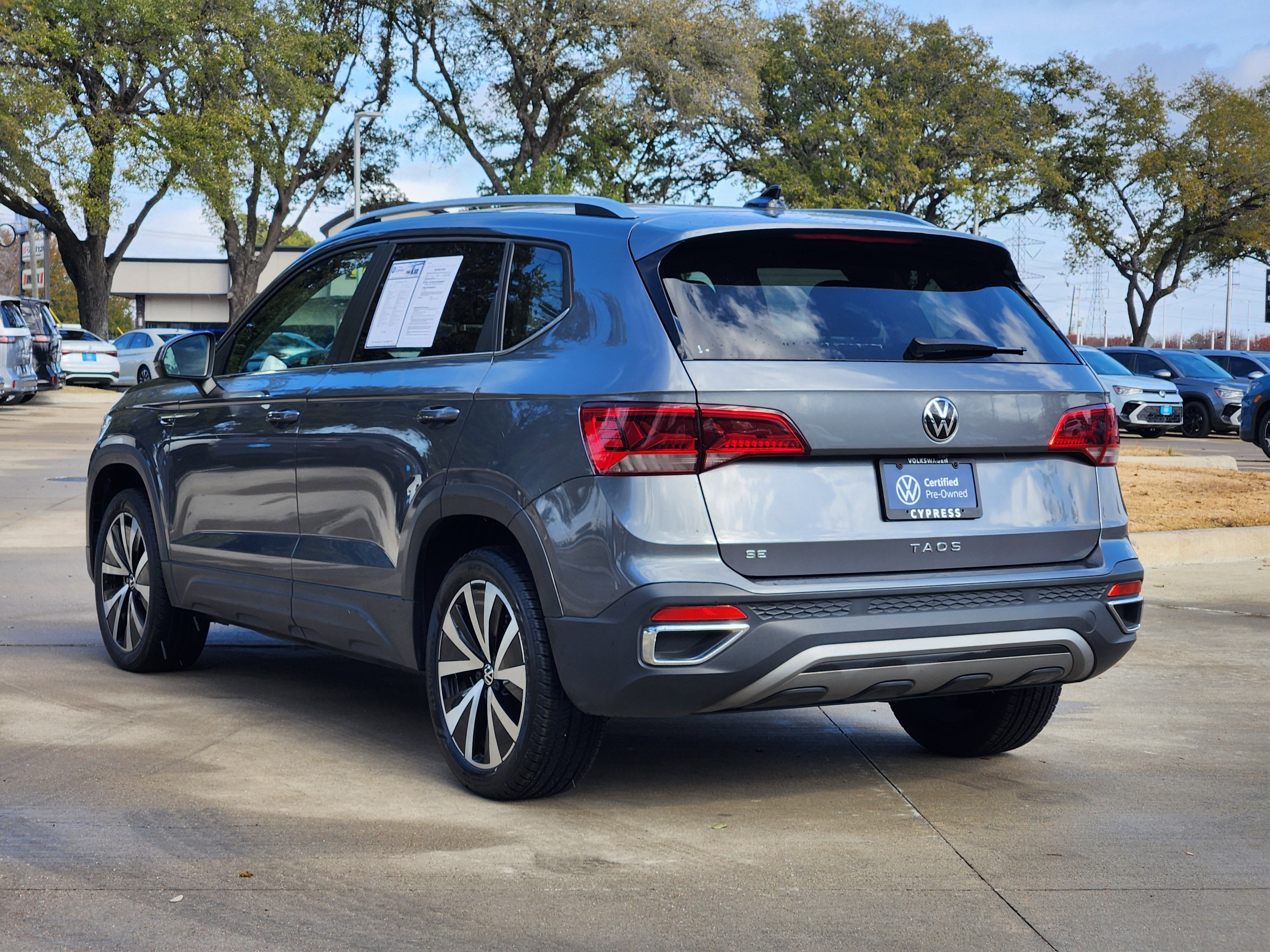 2024 Volkswagen Taos SE