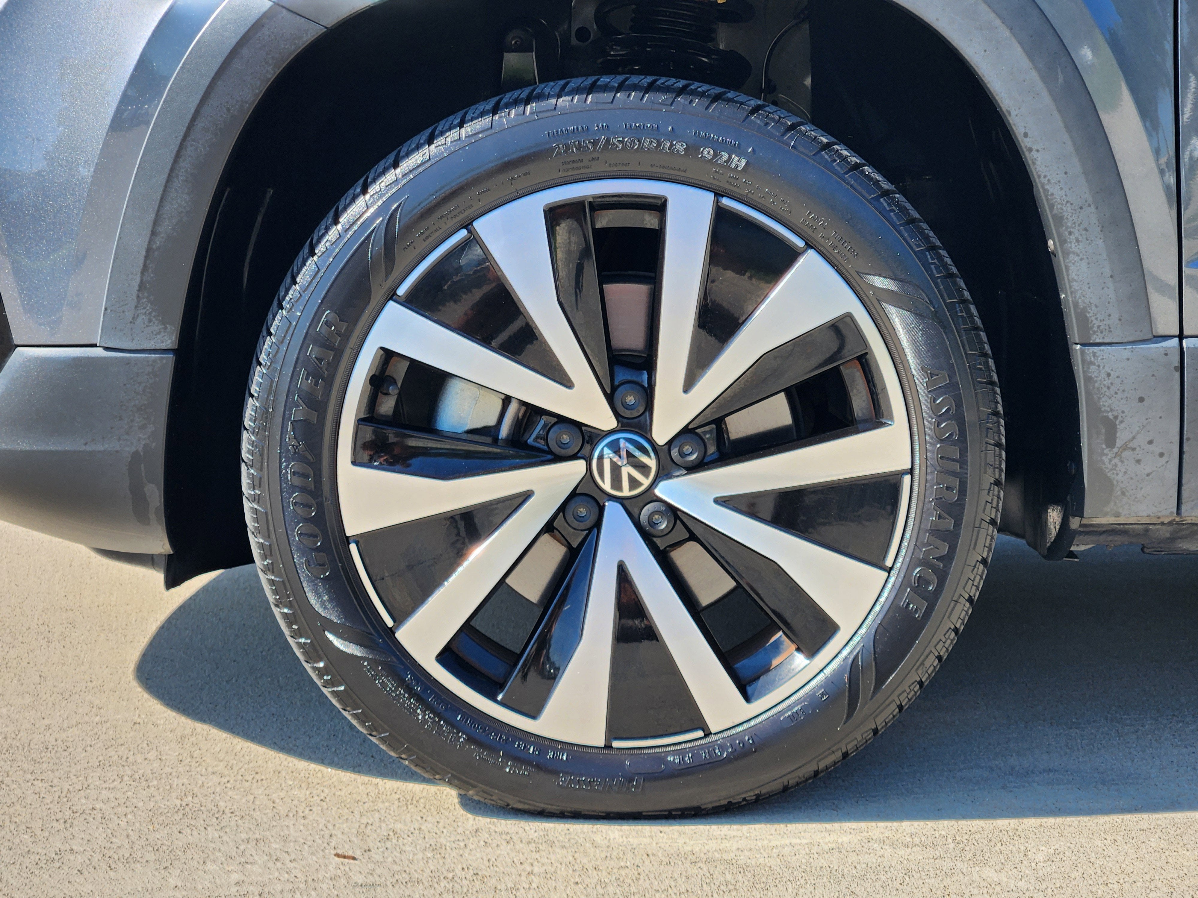 2023 Volkswagen Taos SE