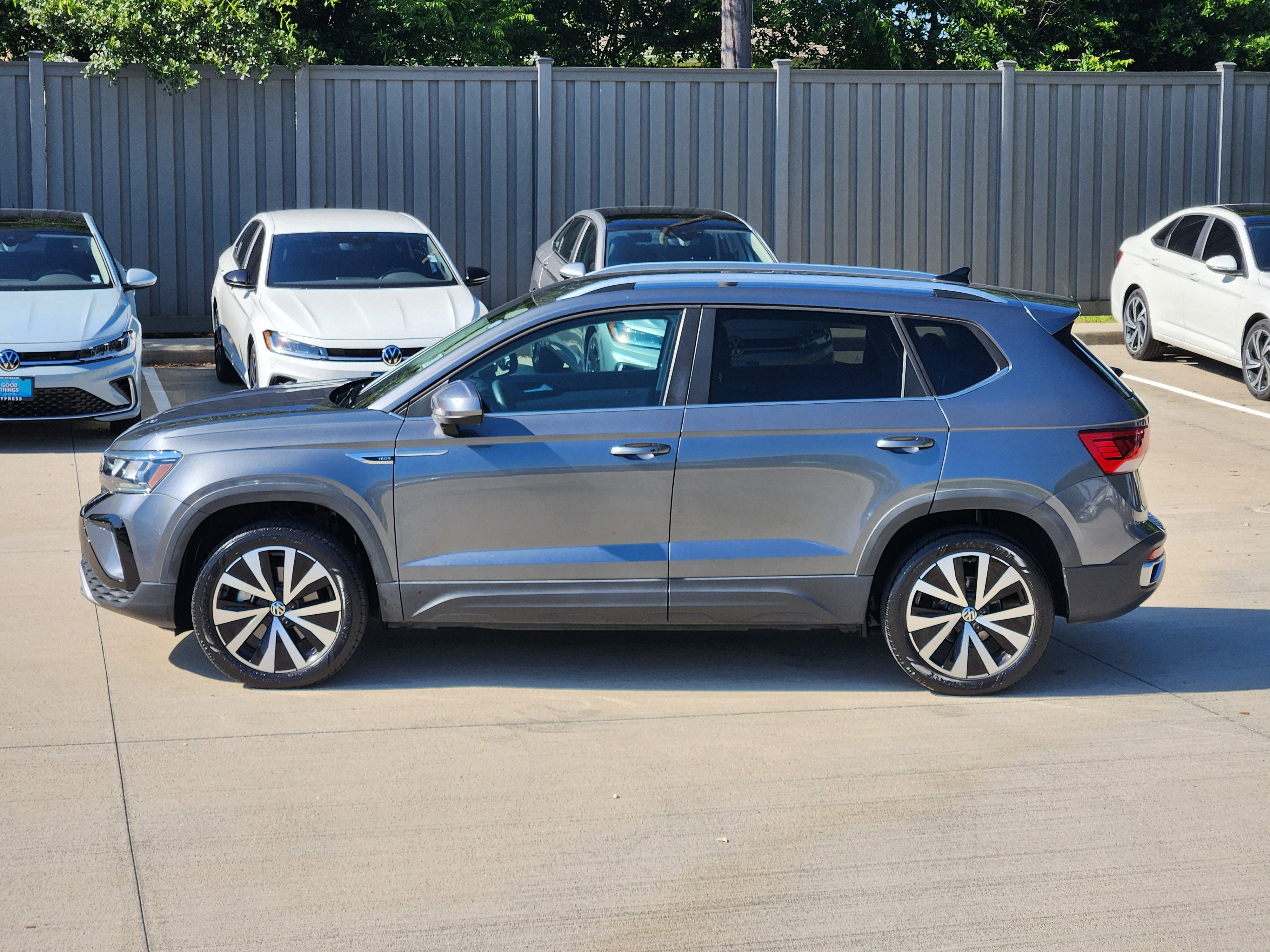 2023 Volkswagen Taos SE