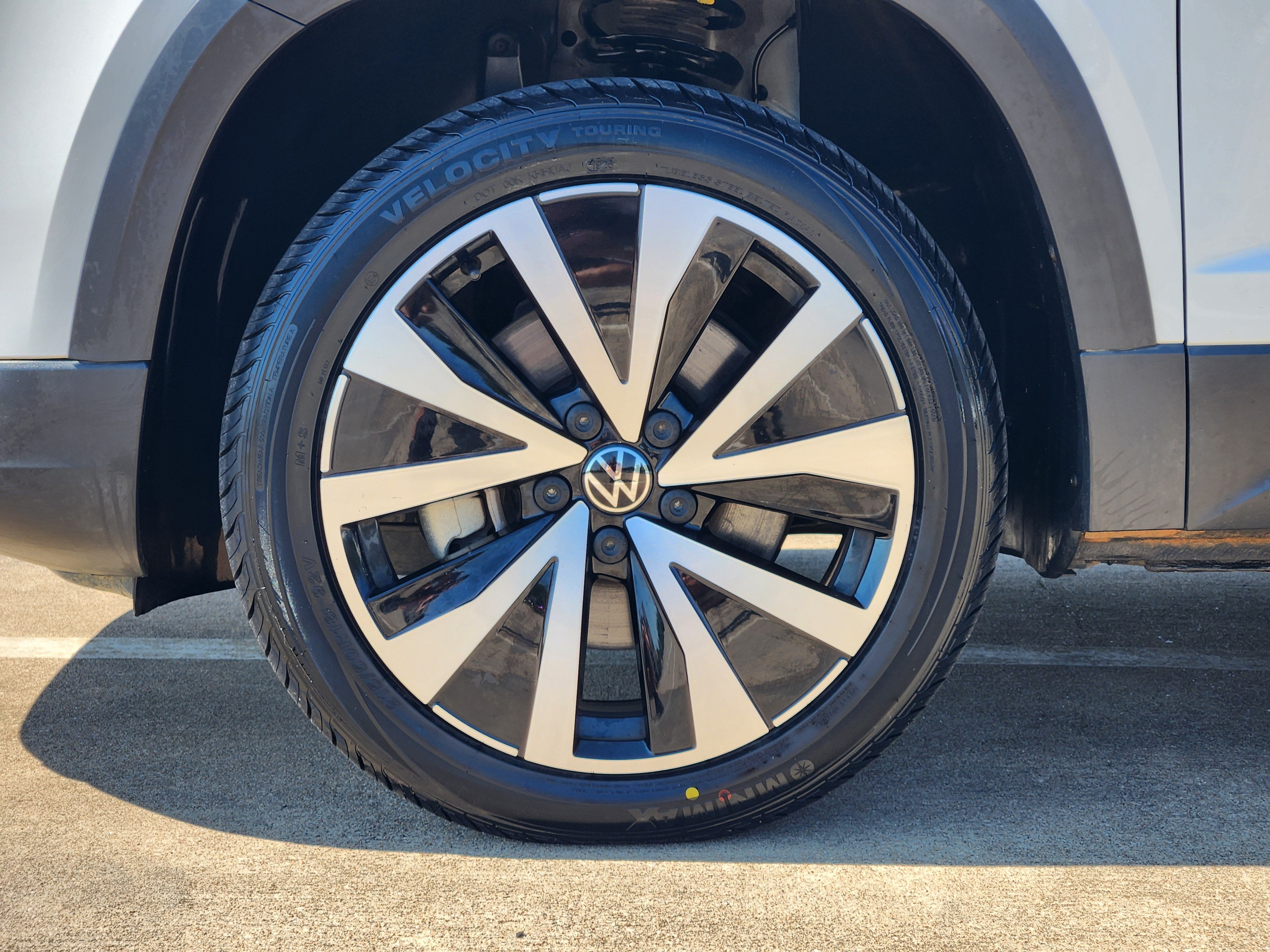 2023 Volkswagen Taos SE