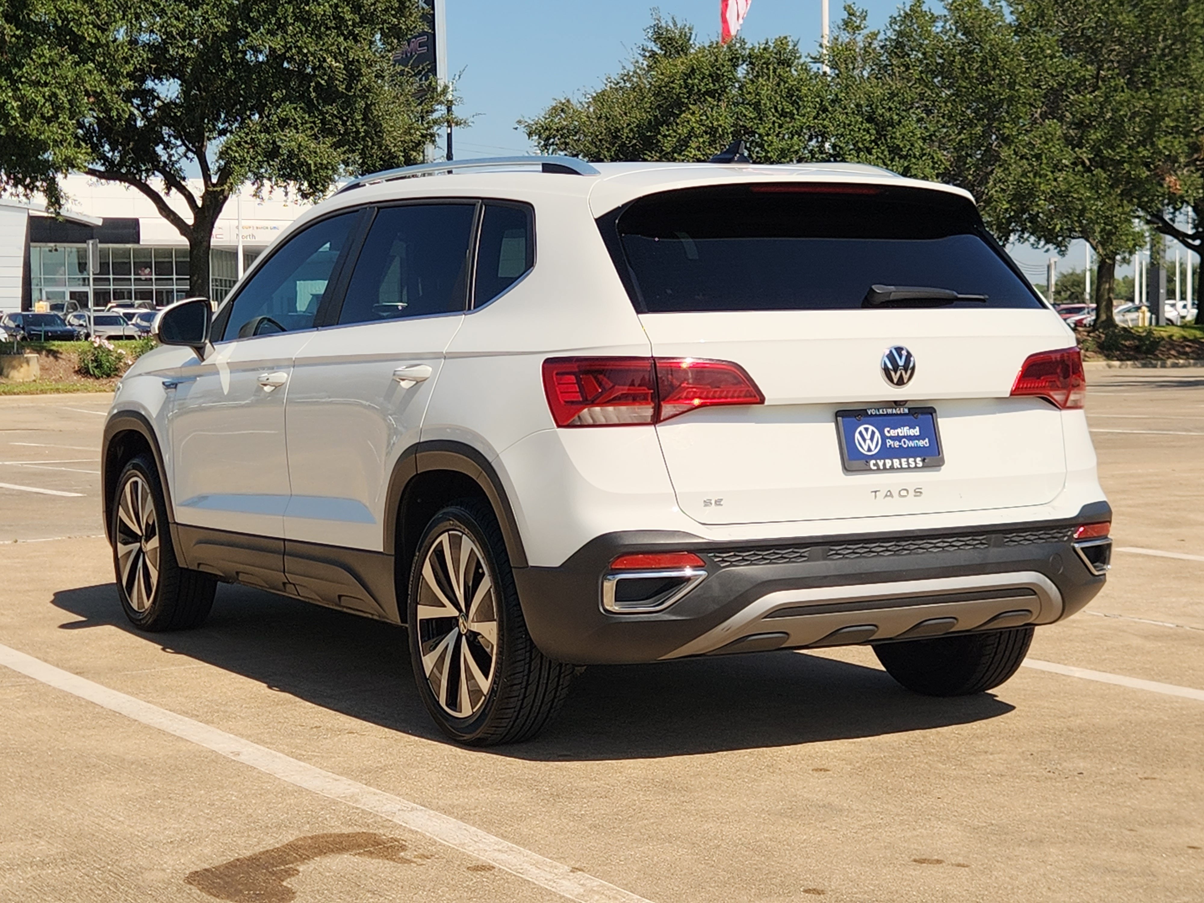 2023 Volkswagen Taos SE