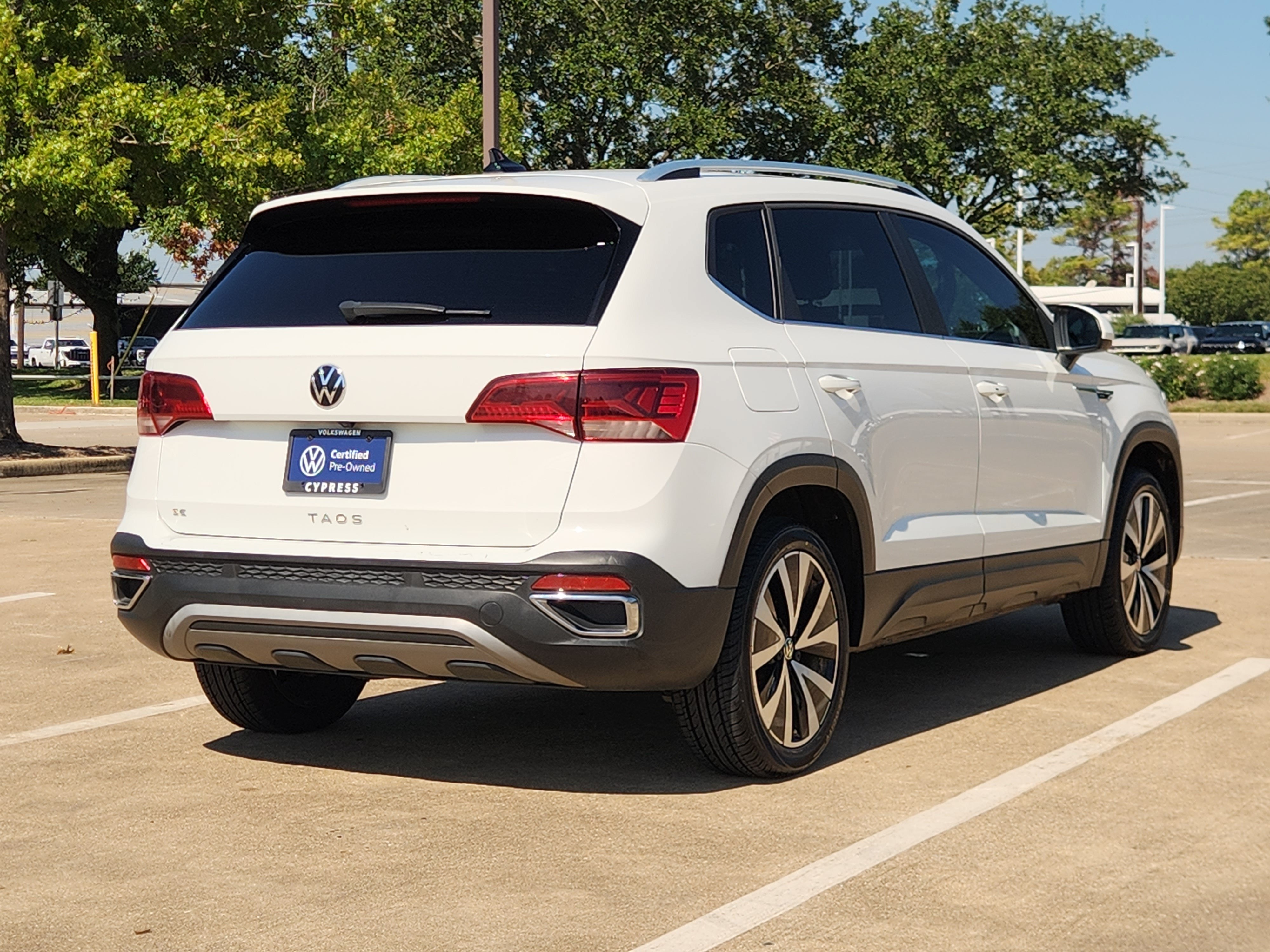 2023 Volkswagen Taos SE